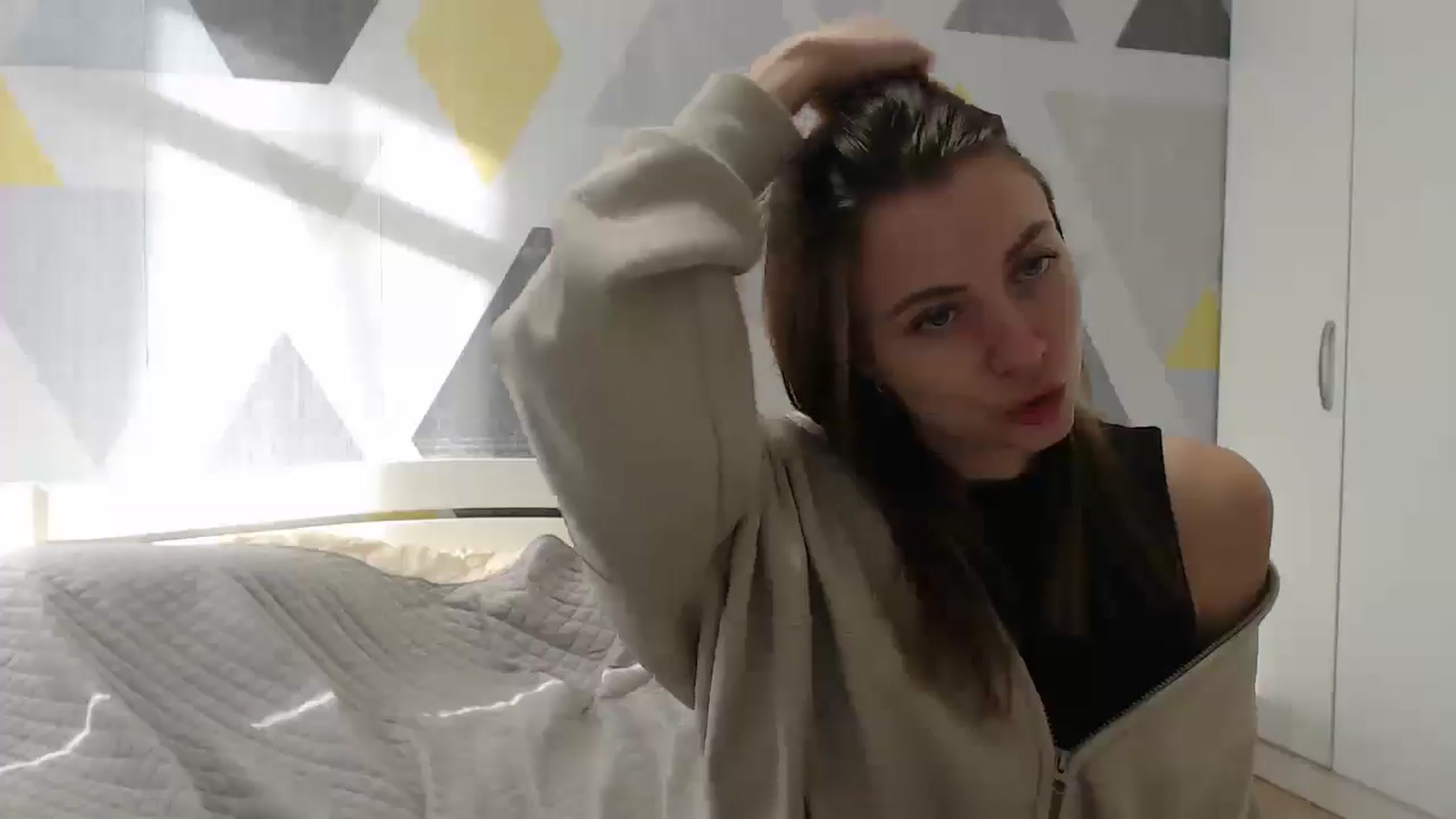 Gallery image thumbnail from Sulfate0's myfreecams stream on, 01/10/2025, 09:41 image 15 of 20