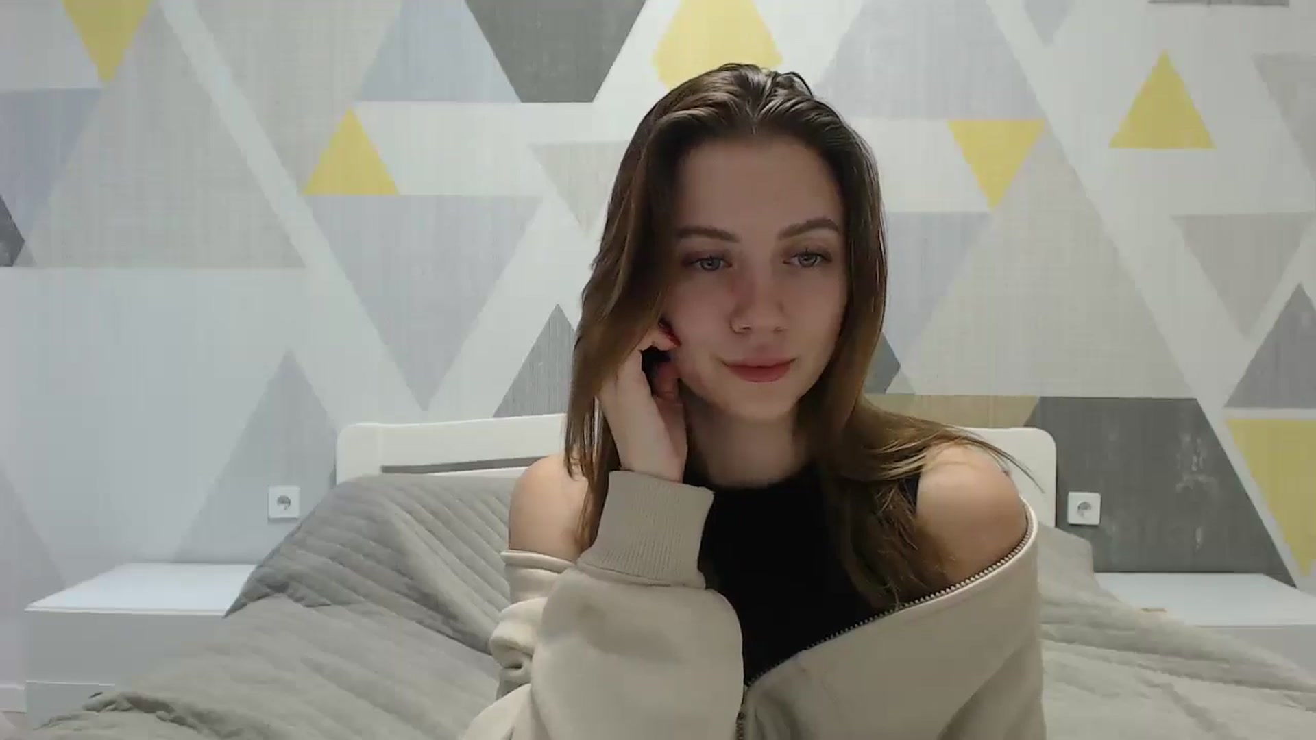 Gallery image thumbnail from Sulfate0's myfreecams stream on, 01/10/2025, 12:43 image 8 of 20