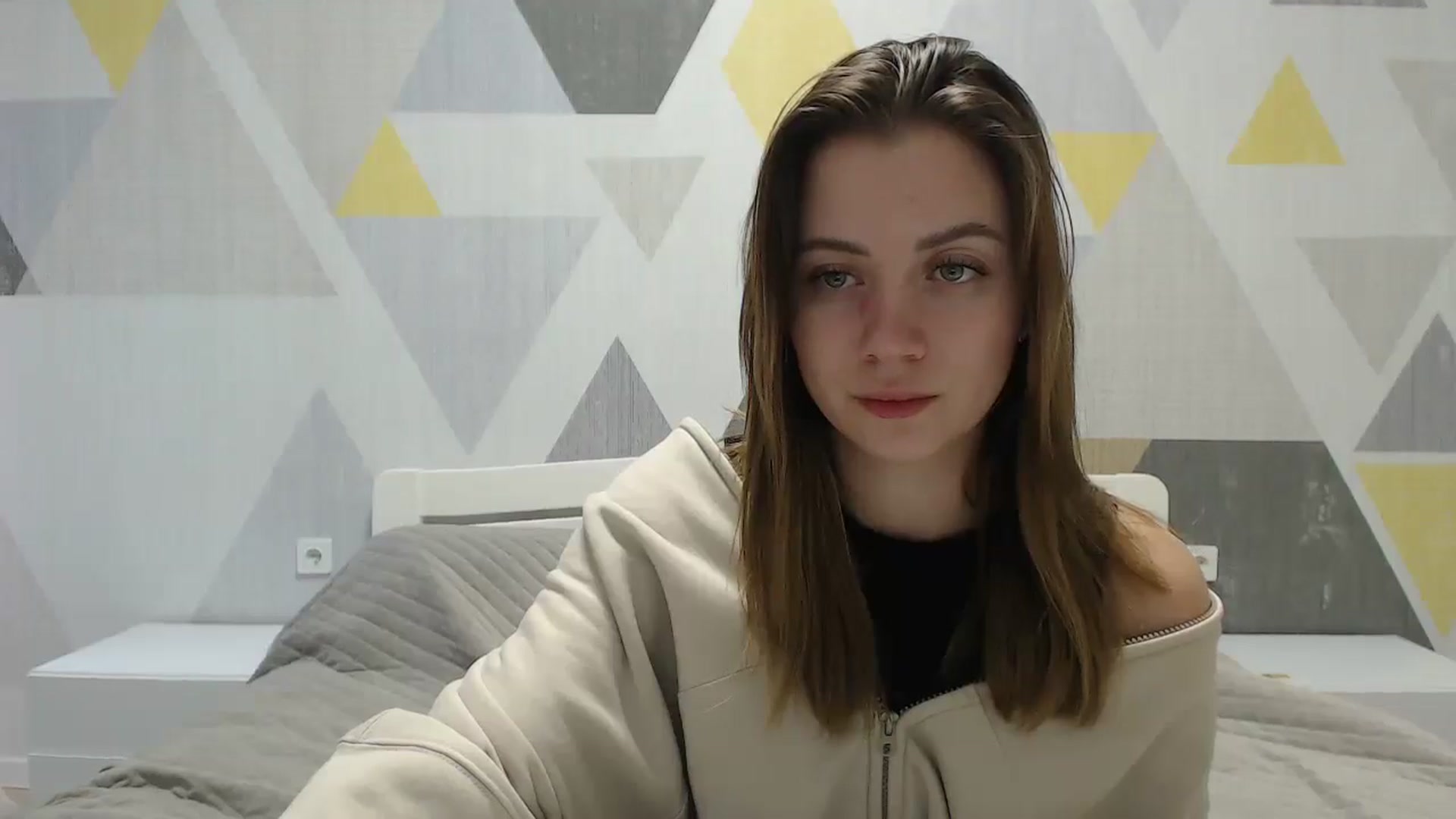 Gallery image thumbnail from Sulfate0's myfreecams stream on, 01/10/2025, 12:43 image 18 of 20
