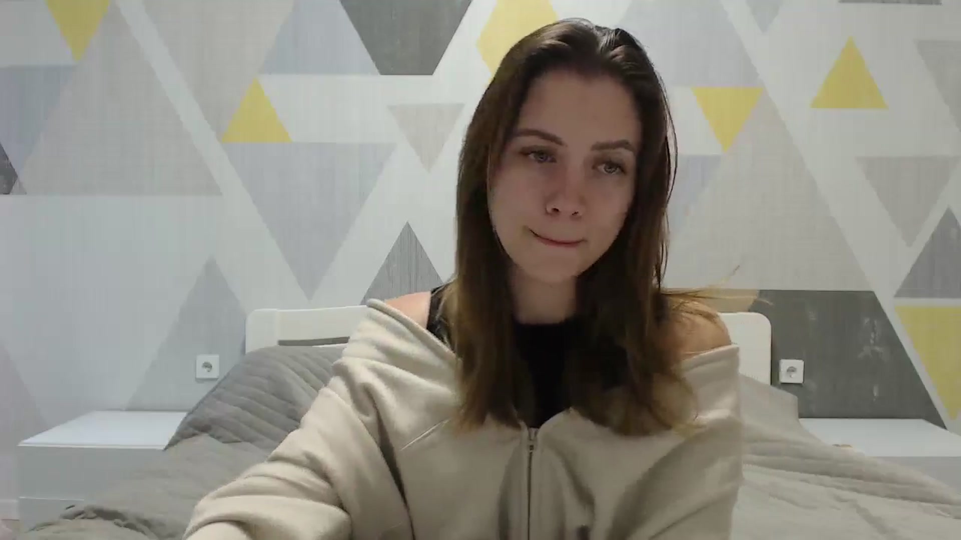 Gallery image thumbnail from Sulfate0's myfreecams stream on, 01/10/2025, 12:43 image 17 of 20