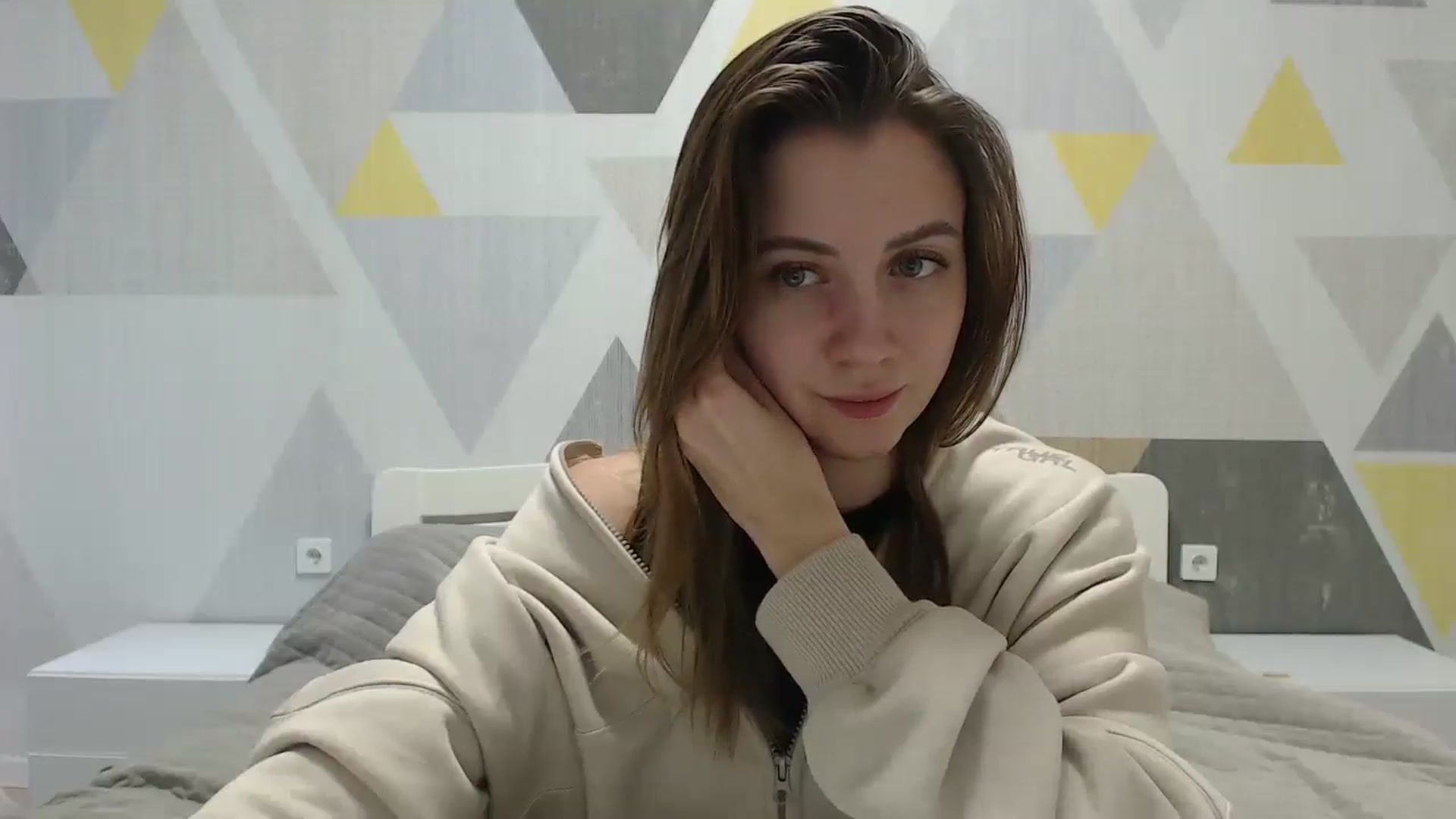 Gallery image thumbnail from Sulfate0's myfreecams stream on, 01/10/2025, 12:43 image 6 of 20