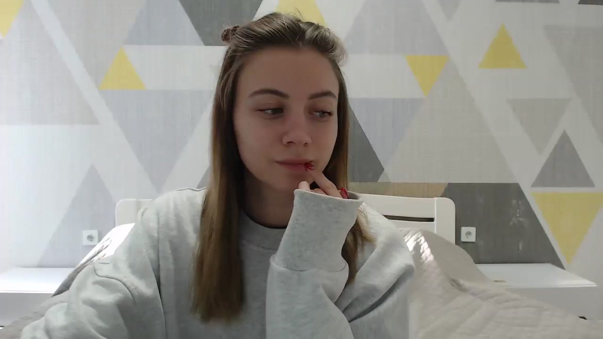 Gallery image thumbnail from Sulfate0's myfreecams stream on, 01/11/2025, 10:49 image 16 of 20