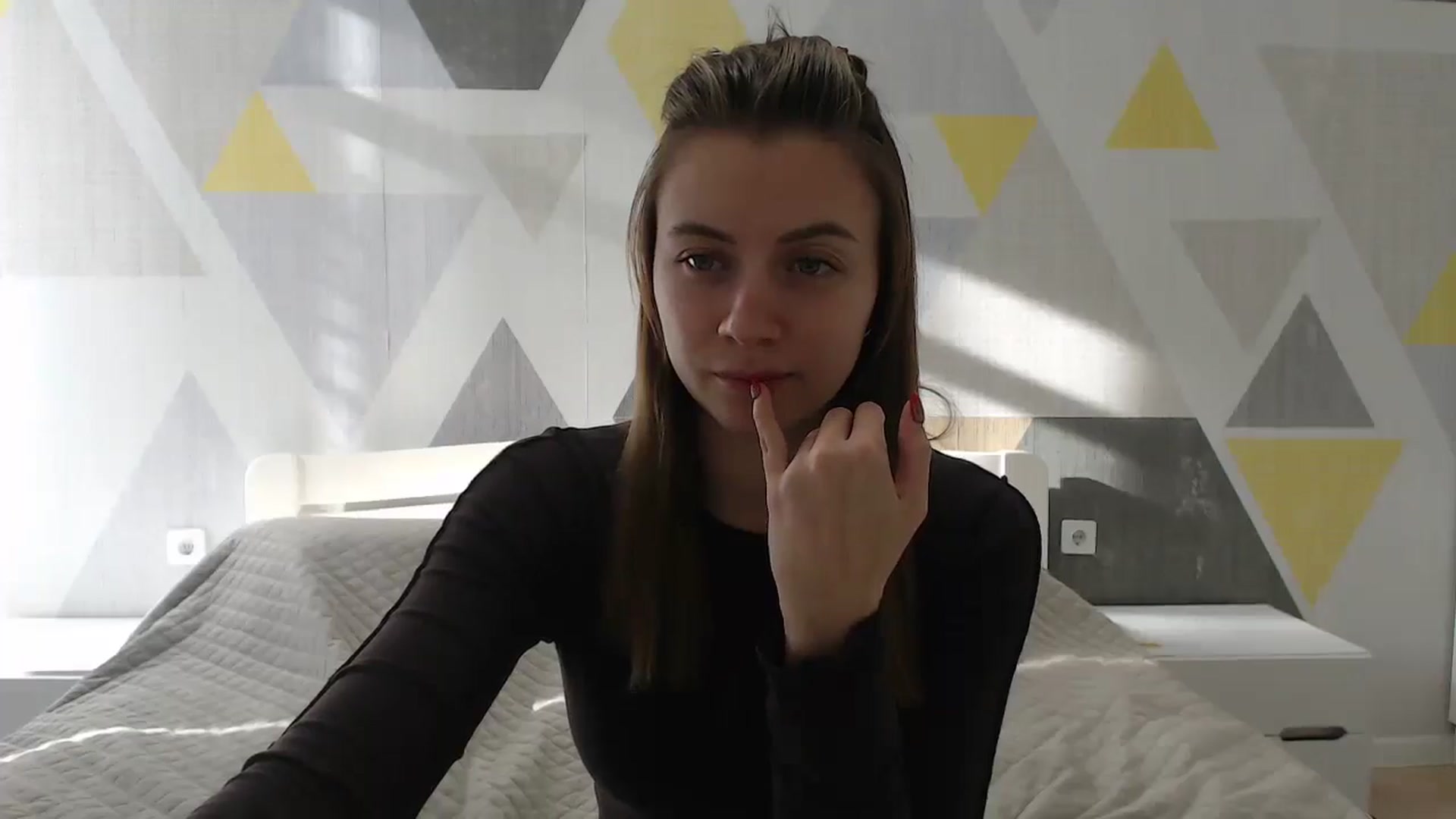 Gallery image thumbnail from Sulfate0's myfreecams stream on, 01/12/2025, 10:20 image 3 of 20