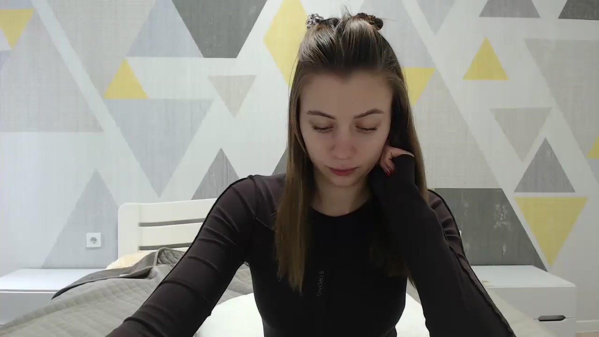 Gallery image thumbnail from Sulfate0's myfreecams stream on, 01/12/2025, 11:09 image 1 of 20