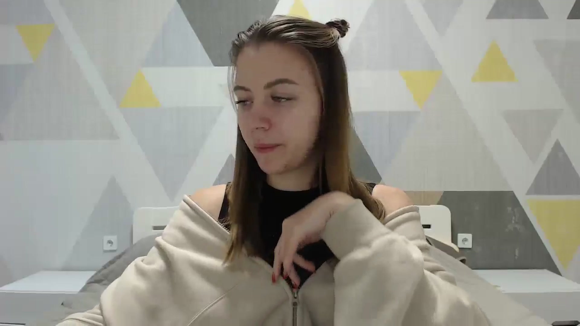 Gallery image thumbnail from Sulfate0's myfreecams stream on, 01/14/2025, 07:57 image 4 of 20