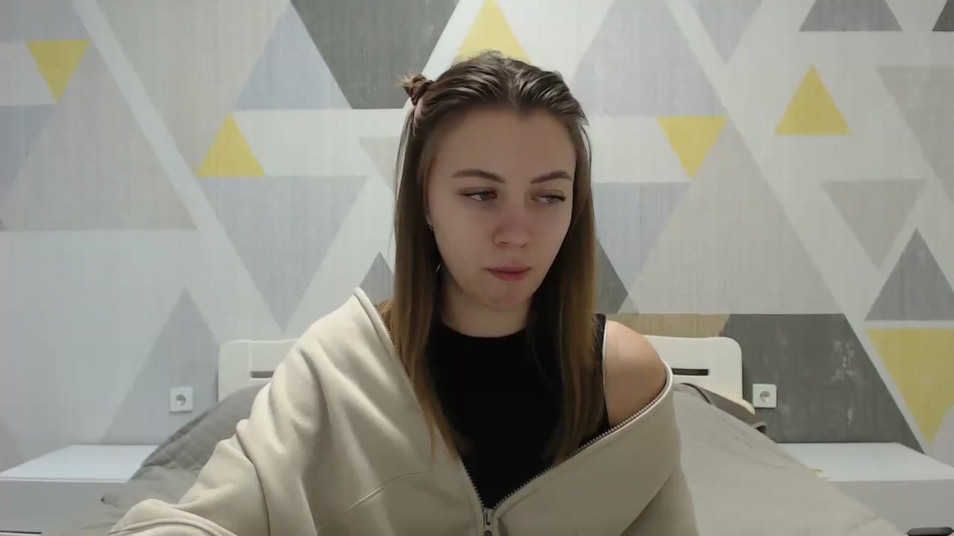 Gallery image thumbnail from Sulfate0's myfreecams stream on, 01/14/2025, 07:57 image 6 of 20
