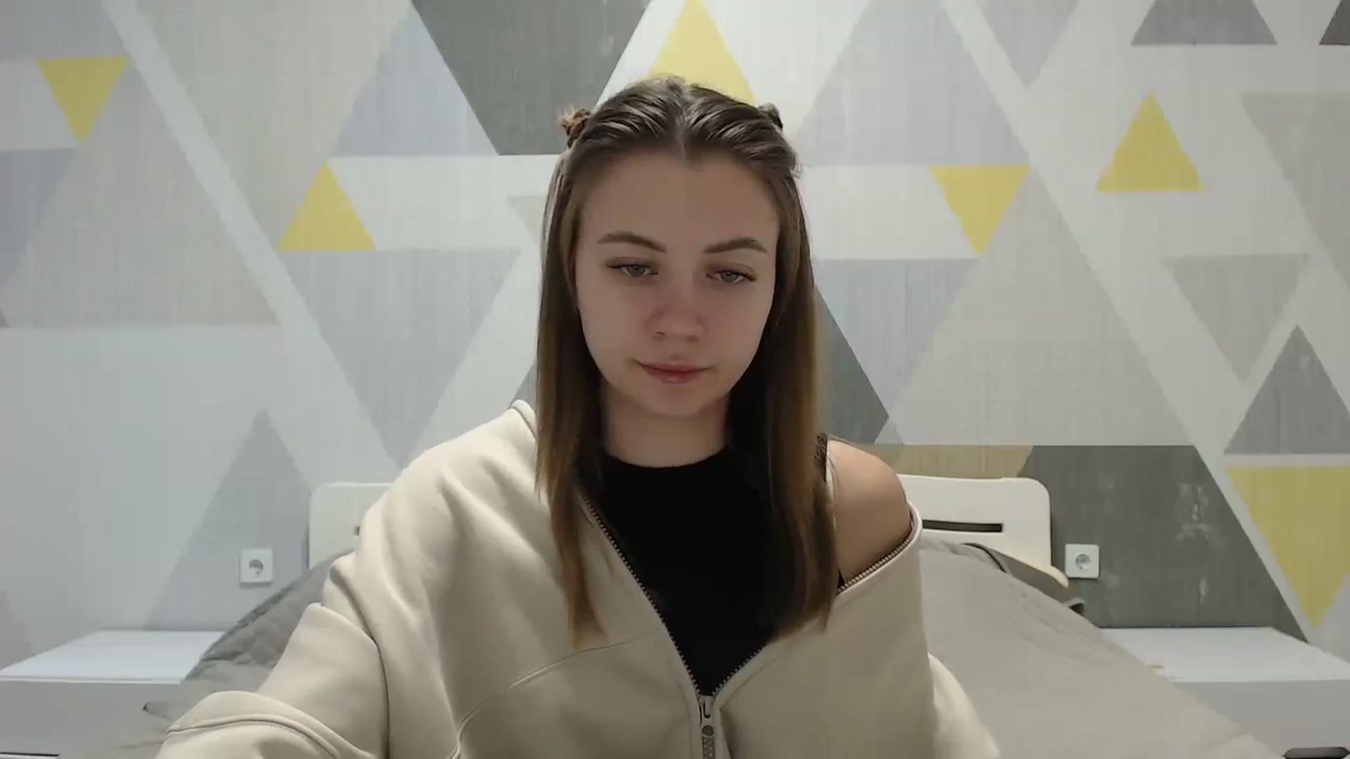 Gallery image thumbnail from Sulfate0's myfreecams stream on, 01/14/2025, 07:57 image 8 of 20