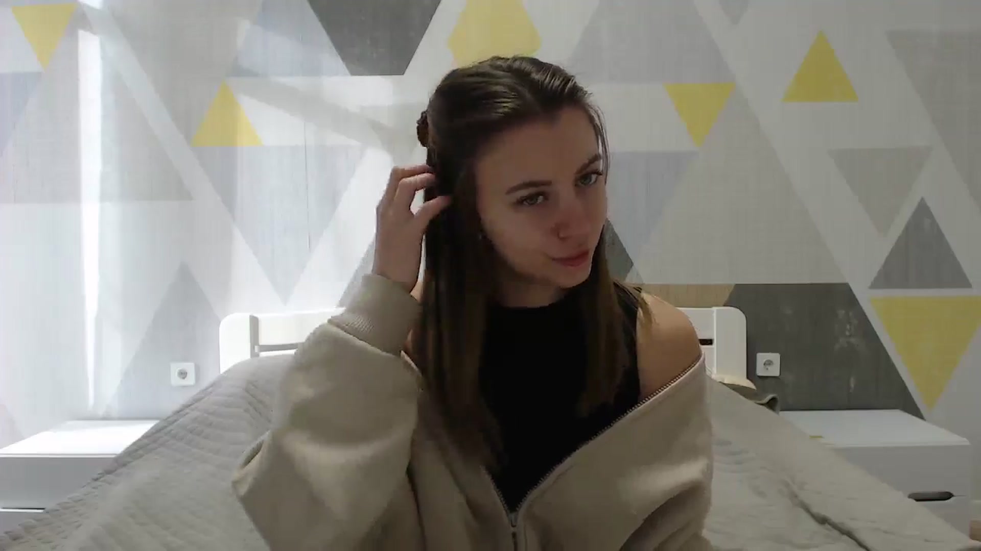 Gallery image thumbnail from Sulfate0's myfreecams stream on, 01/14/2025, 09:25 image 10 of 20
