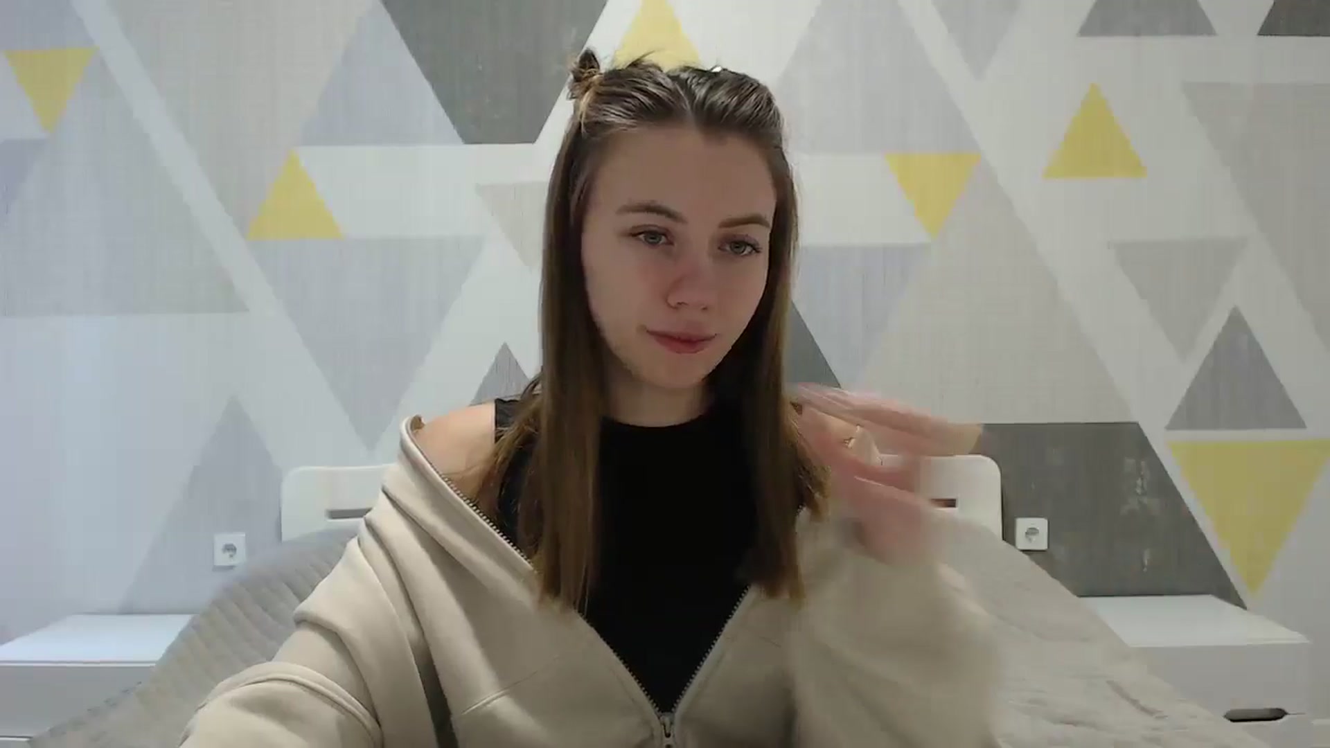 Gallery image thumbnail from Sulfate0's myfreecams stream on, 01/15/2025, 07:45 image 4 of 20