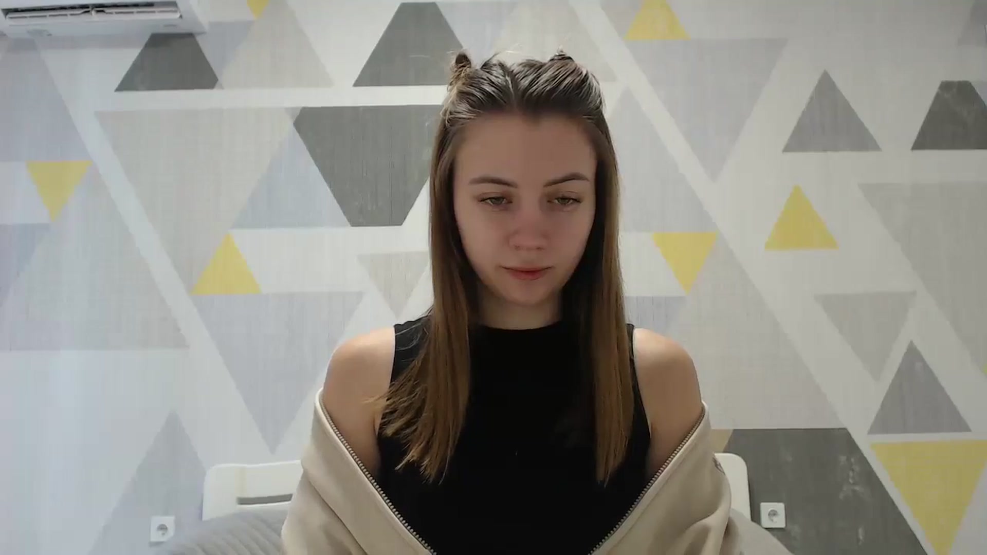 Gallery image thumbnail from Sulfate0's myfreecams stream on, 01/15/2025, 07:45 image 7 of 20