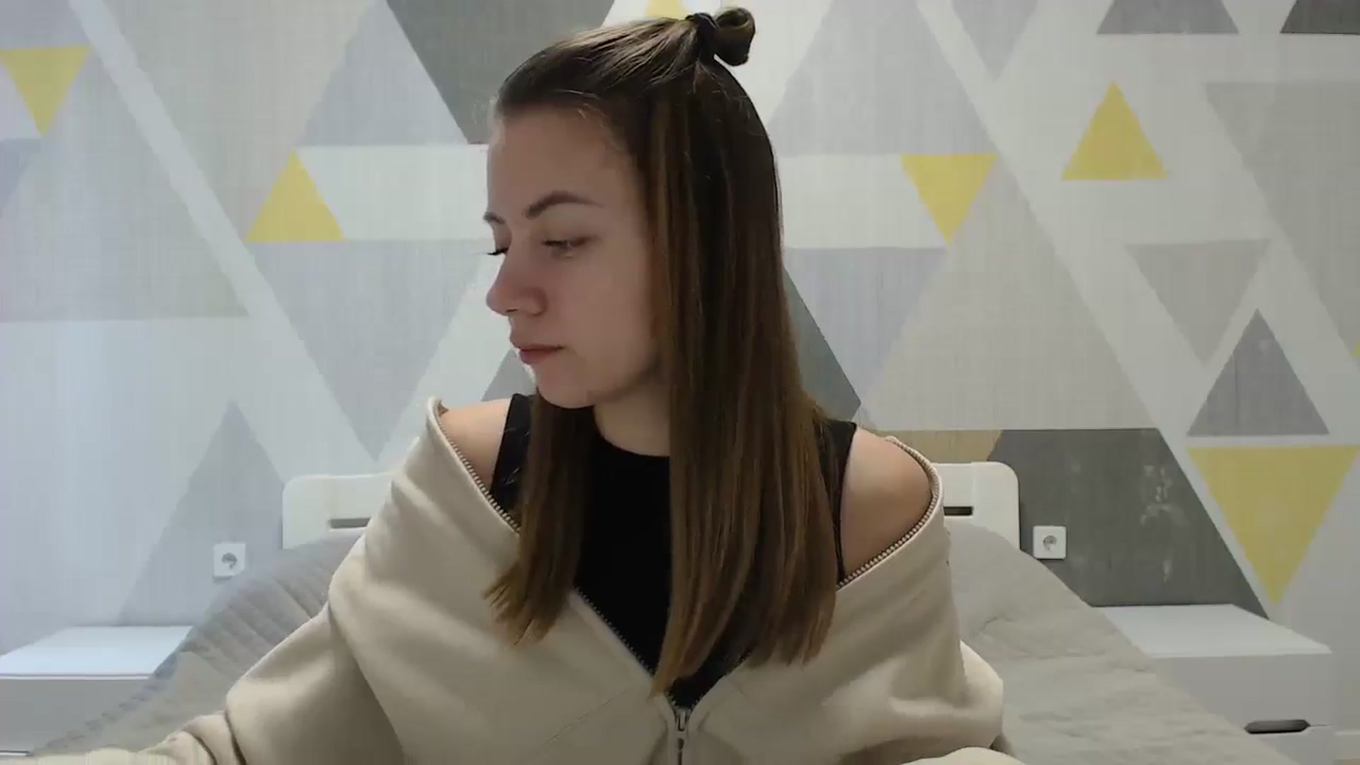 Gallery image thumbnail from Sulfate0's myfreecams stream on, 01/15/2025, 07:45 image 10 of 20