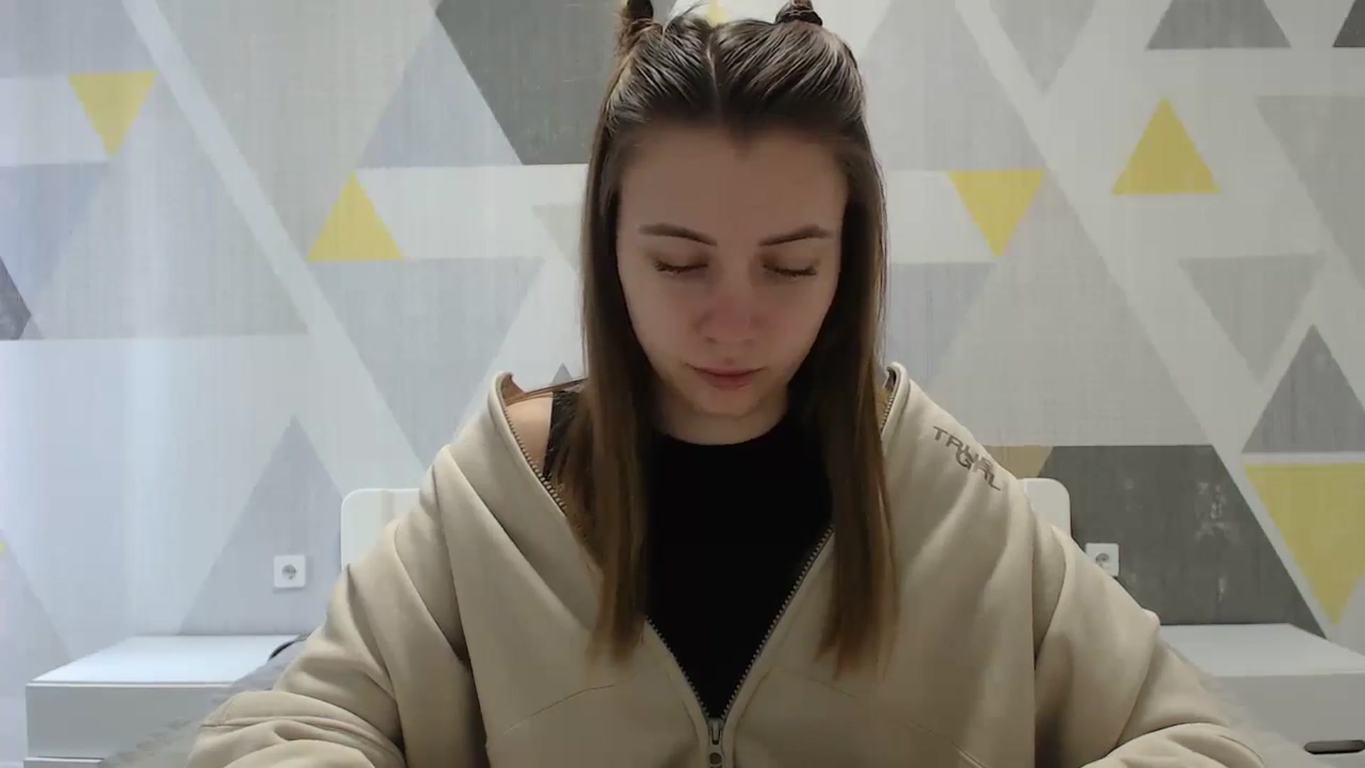 Gallery image thumbnail from Sulfate0's myfreecams stream on, 01/15/2025, 08:42 image 10 of 20