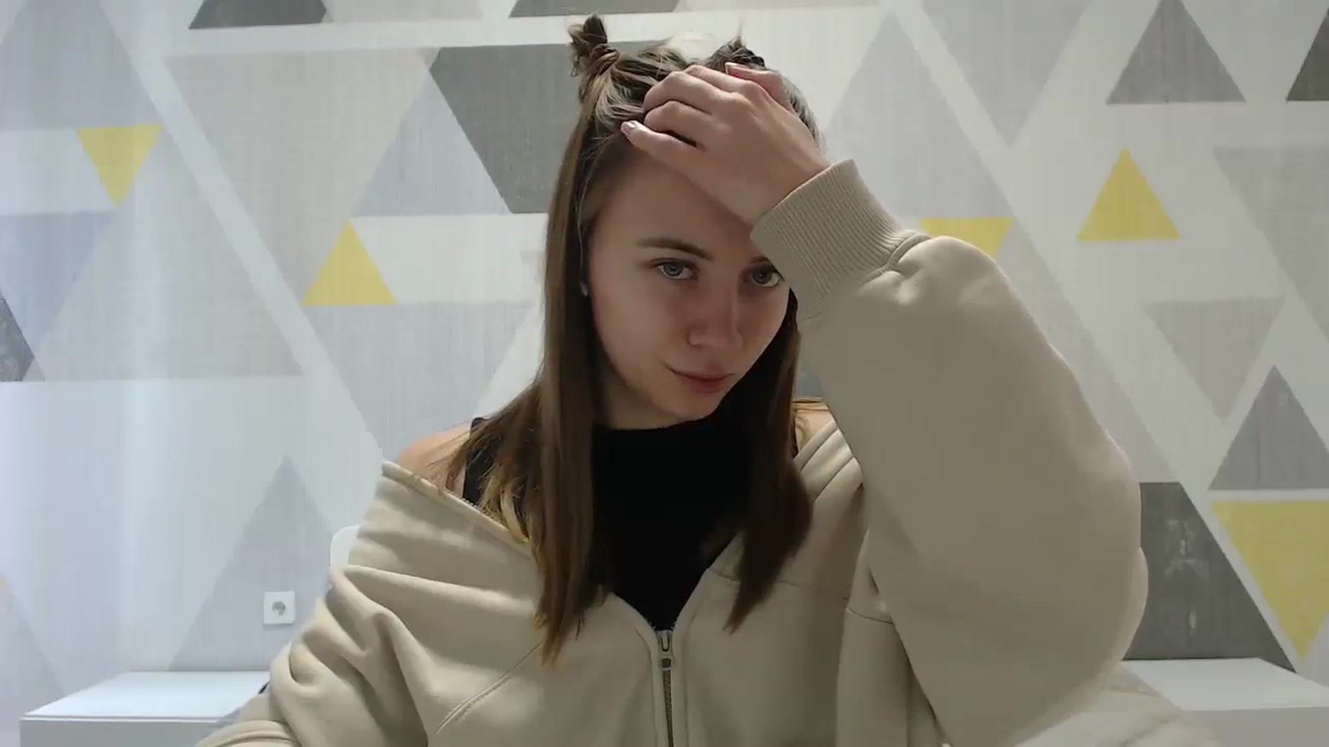 Gallery image thumbnail from Sulfate0's myfreecams stream on, 01/15/2025, 08:42 image 17 of 20