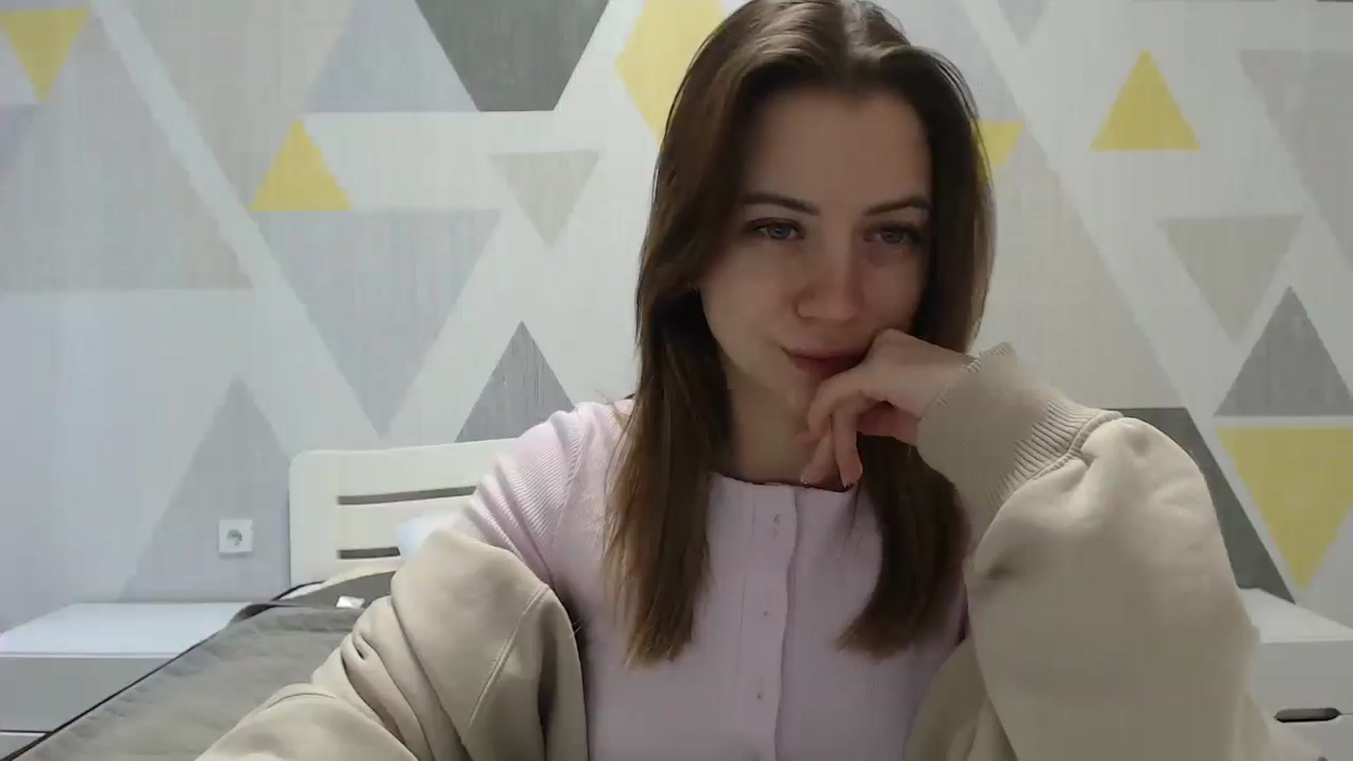Gallery image thumbnail from Sulfate0's myfreecams stream on, 01/16/2025, 06:52 image 14 of 20