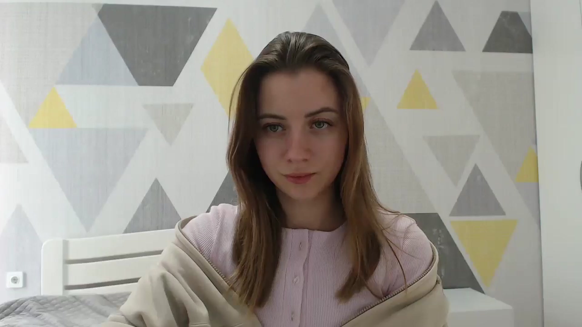 Gallery image thumbnail from Sulfate0's myfreecams stream on, 01/16/2025, 12:14 image 12 of 20