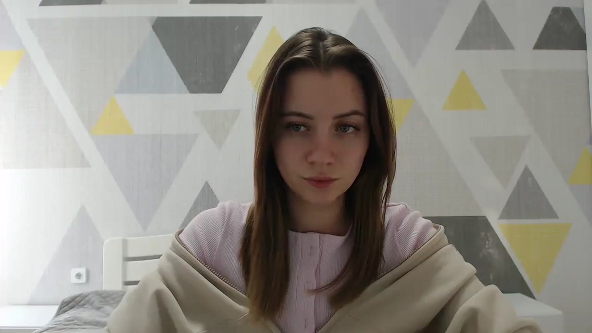 Gallery image thumbnail from Sulfate0's myfreecams stream on, 01/16/2025, 12:14 image 17 of 20