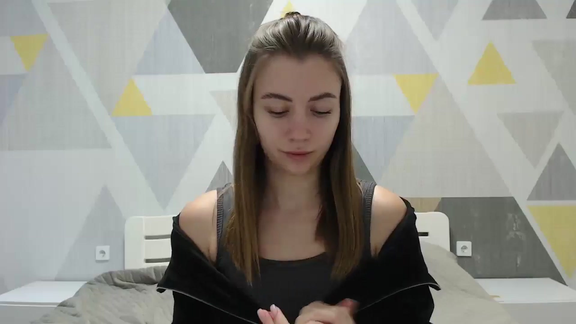 Gallery image thumbnail from Sulfate0's myfreecams stream on, 01/17/2025, 07:03 image 16 of 20