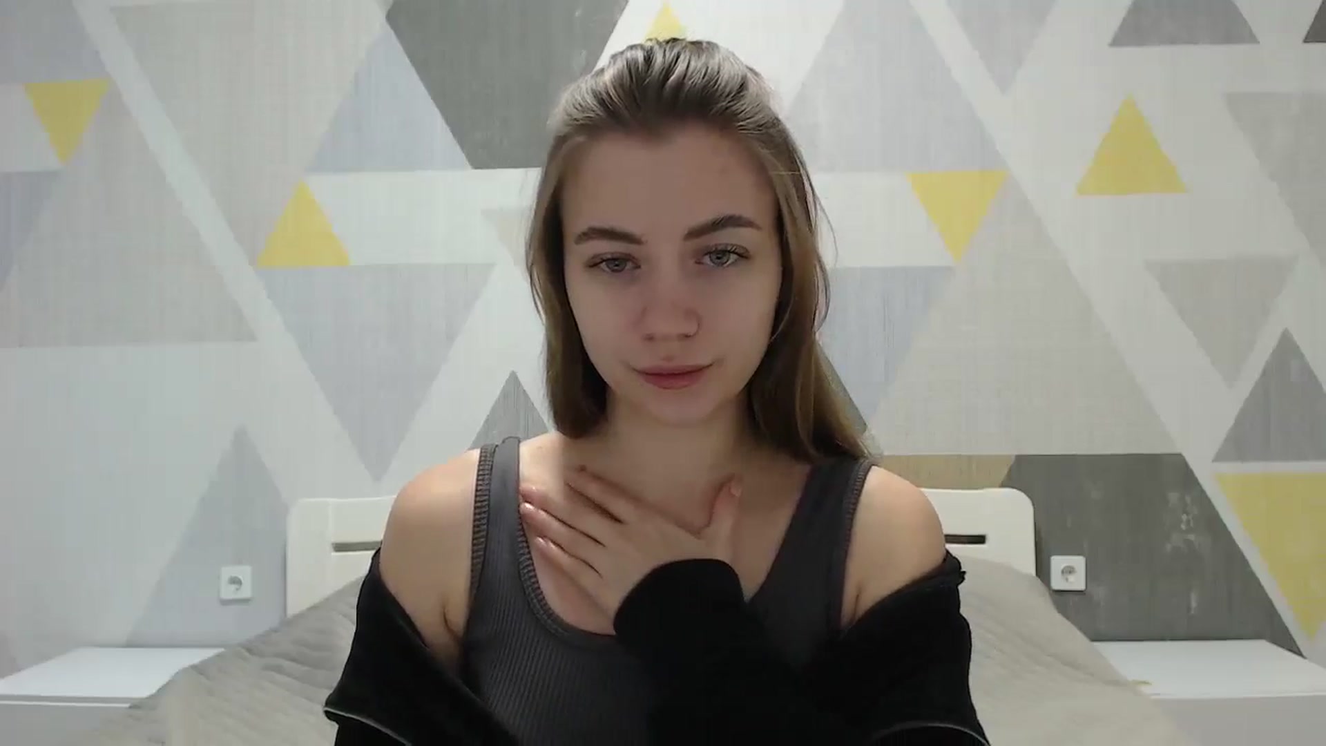 Gallery image thumbnail from Sulfate0's myfreecams stream on, 01/17/2025, 07:03 image 10 of 20