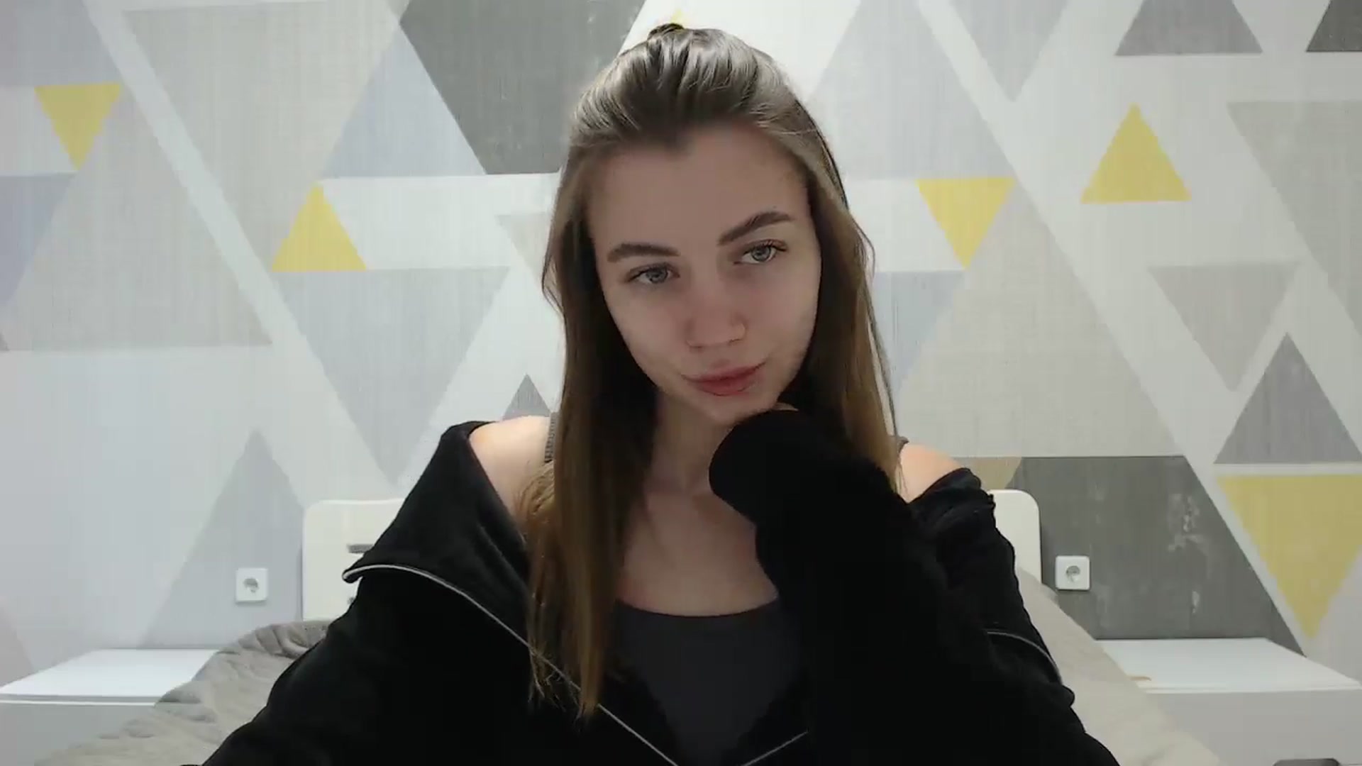 Gallery image thumbnail from Sulfate0's myfreecams stream on, 01/17/2025, 07:45 image 8 of 20