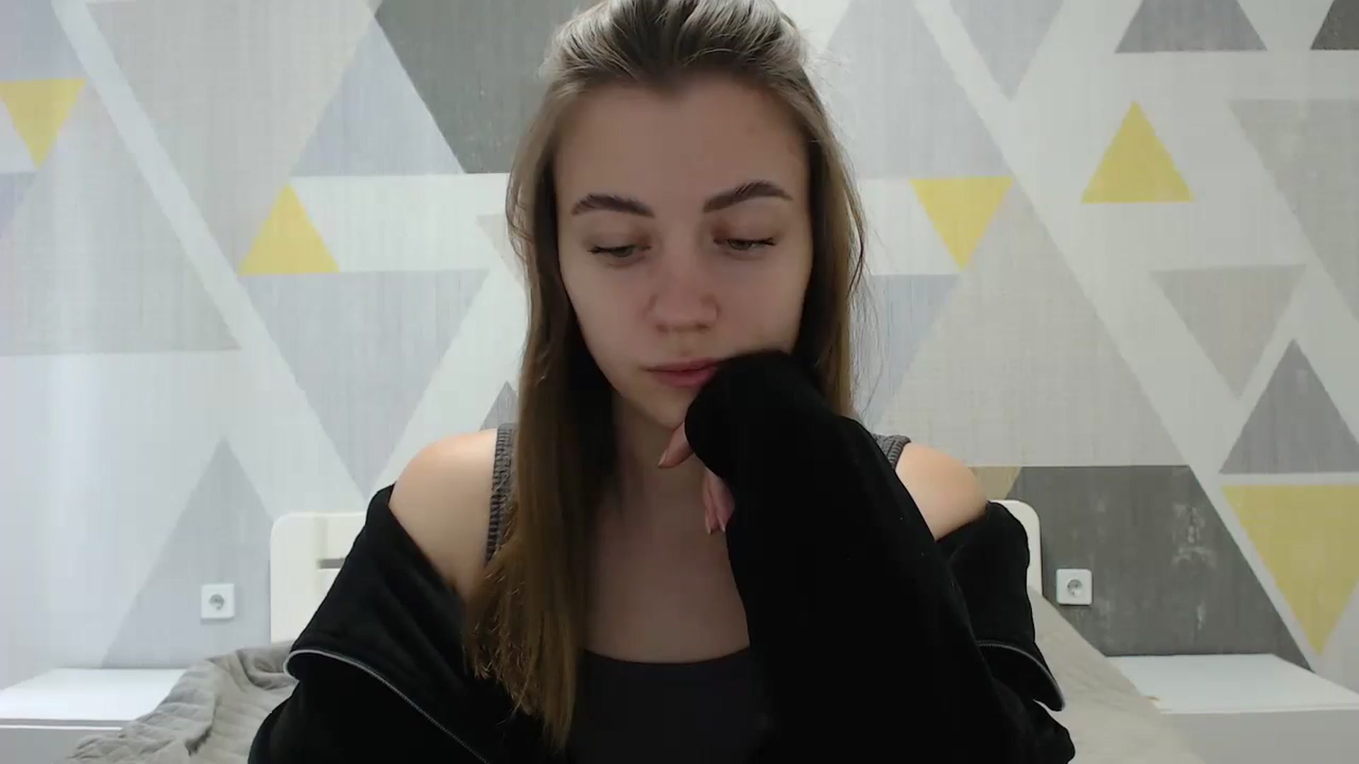 Gallery image thumbnail from Sulfate0's myfreecams stream on, 01/17/2025, 08:25 image 11 of 20