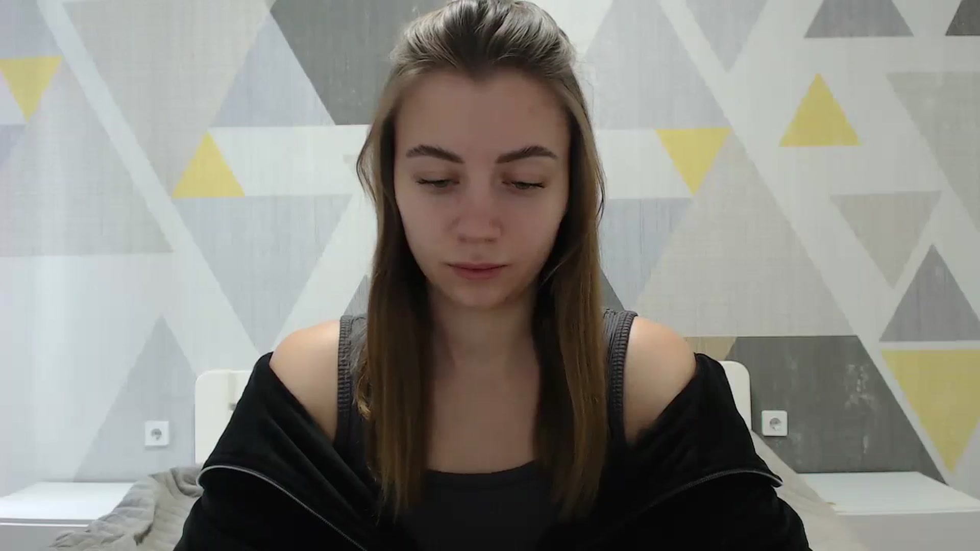 Gallery image thumbnail from Sulfate0's myfreecams stream on, 01/17/2025, 08:25 image 10 of 20