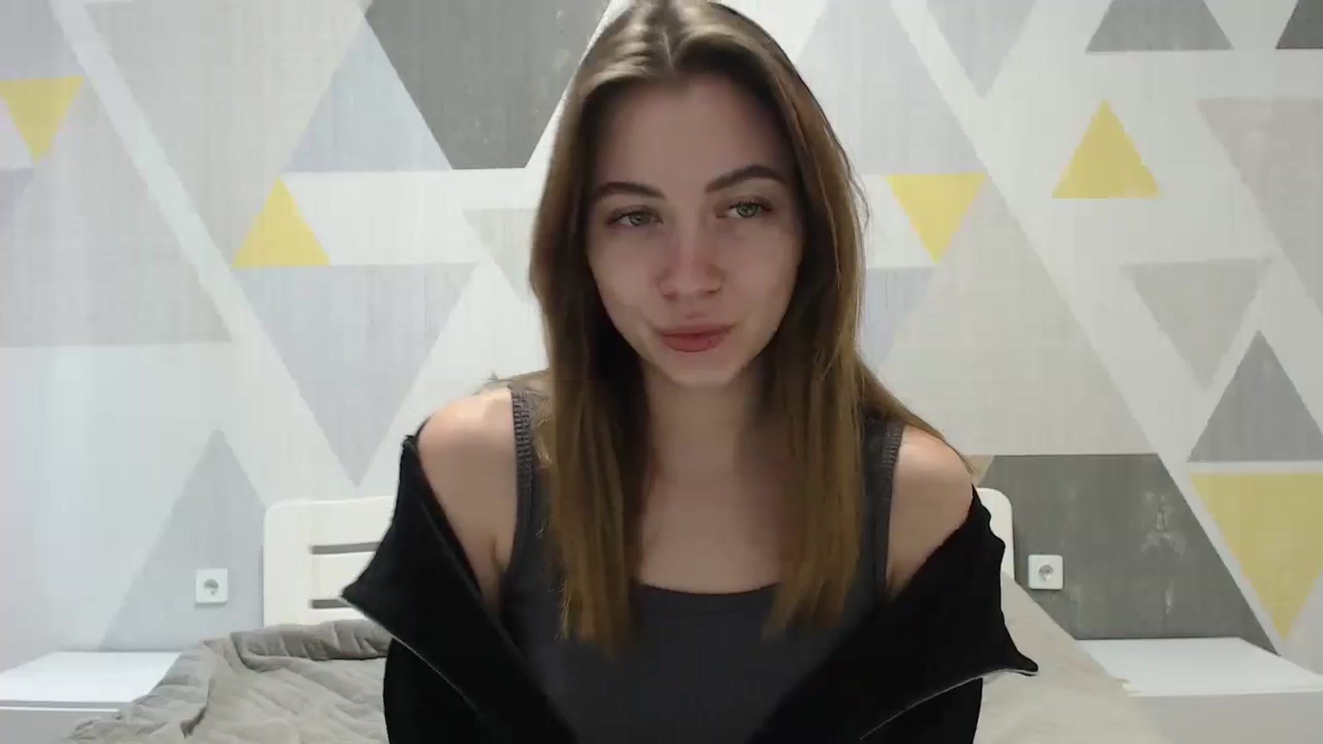 Gallery image thumbnail from Sulfate0's myfreecams stream on, 01/17/2025, 08:25 image 17 of 20
