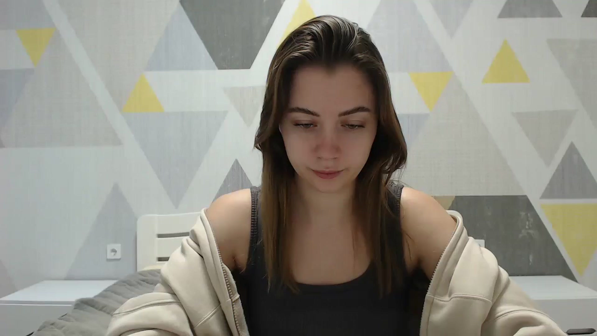 Gallery image thumbnail from Sulfate0's myfreecams stream on, 01/18/2025, 08:23 image 2 of 20