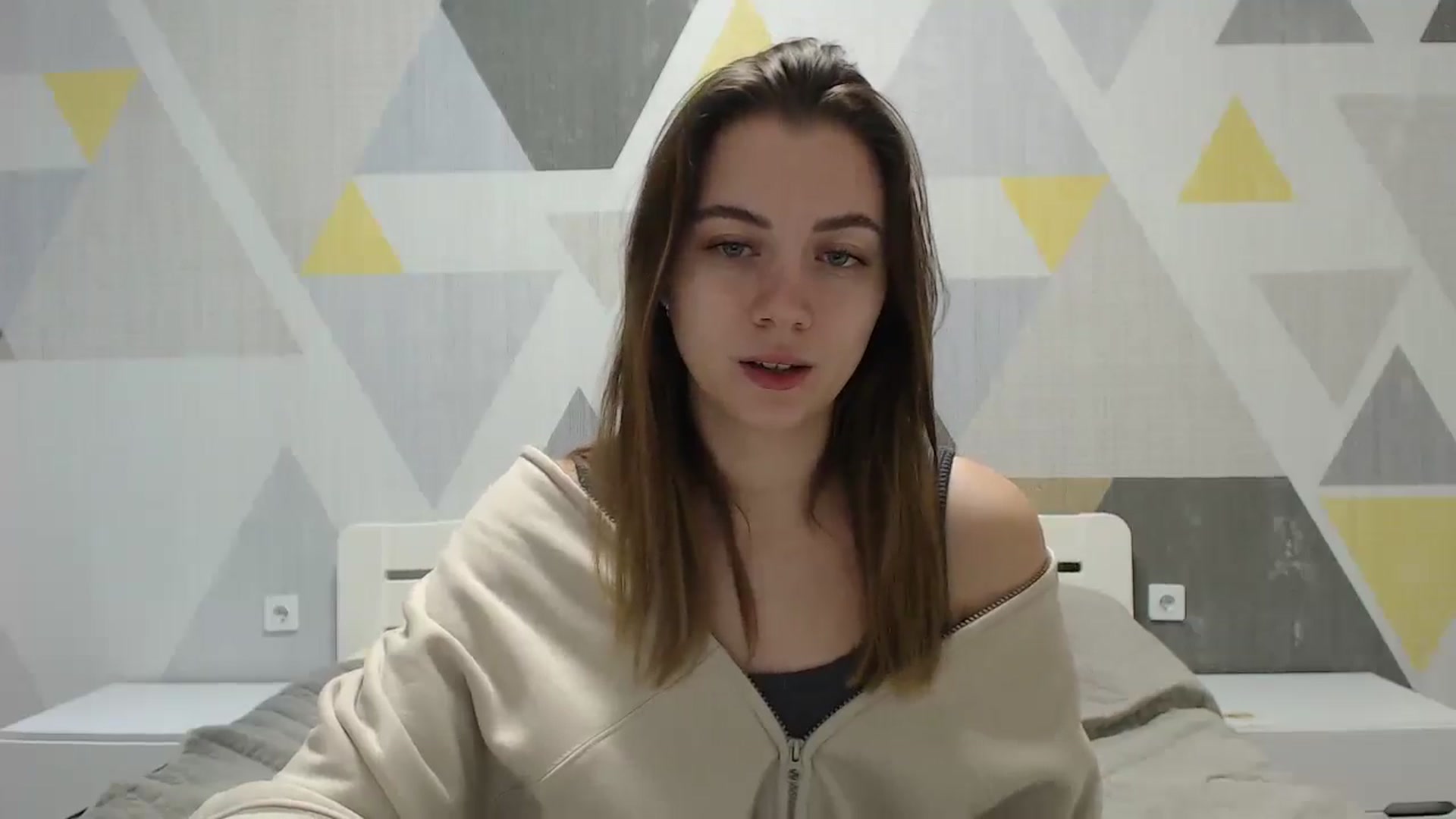 Gallery image thumbnail from Sulfate0's myfreecams stream on, 01/18/2025, 08:23 image 19 of 20
