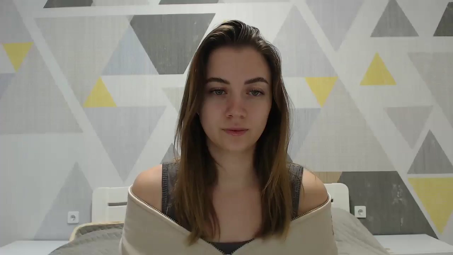 Gallery image thumbnail from Sulfate0's myfreecams stream on, 01/18/2025, 09:45 image 17 of 20