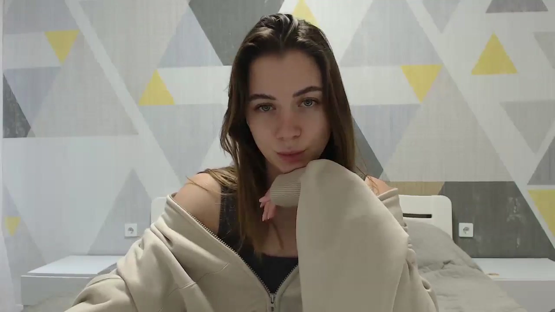 Gallery image thumbnail from Sulfate0's myfreecams stream on, 01/18/2025, 10:48 image 8 of 20
