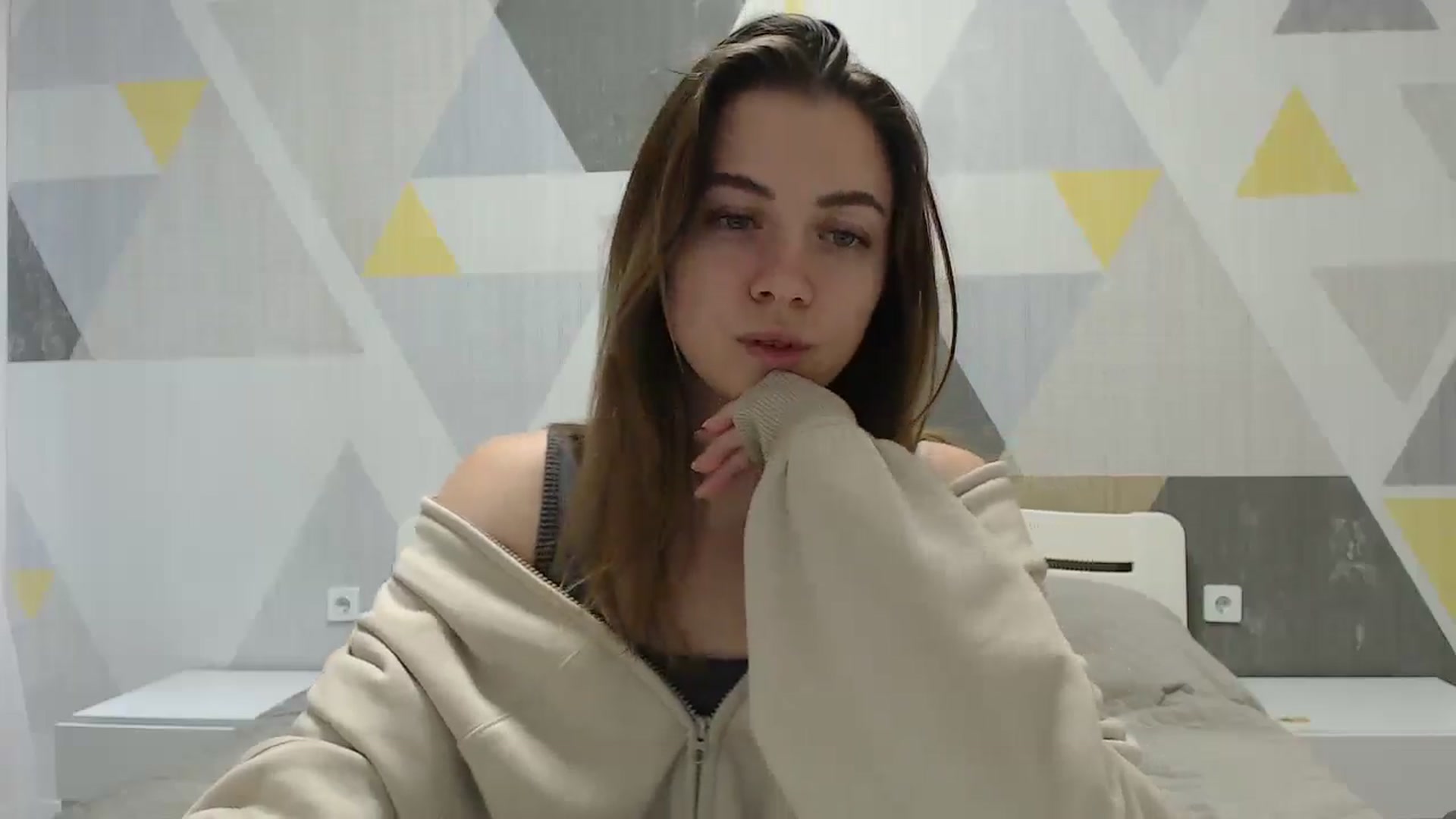 Gallery image thumbnail from Sulfate0's myfreecams stream on, 01/18/2025, 10:48 image 10 of 20
