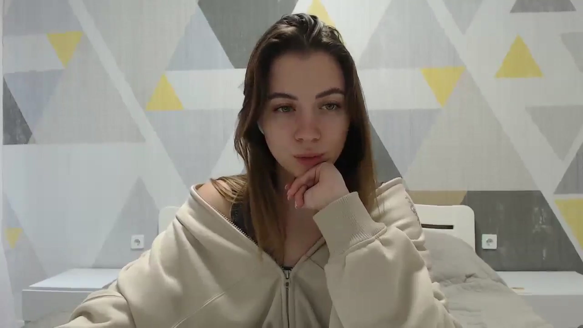 Gallery image thumbnail from Sulfate0's myfreecams stream on, 01/18/2025, 10:48 image 6 of 20