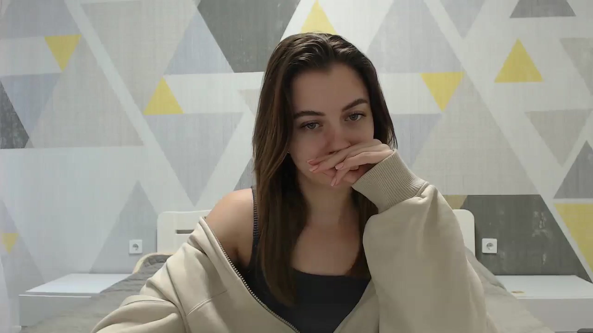 Gallery image thumbnail from Sulfate0's myfreecams stream on, 01/18/2025, 11:15 image 7 of 20