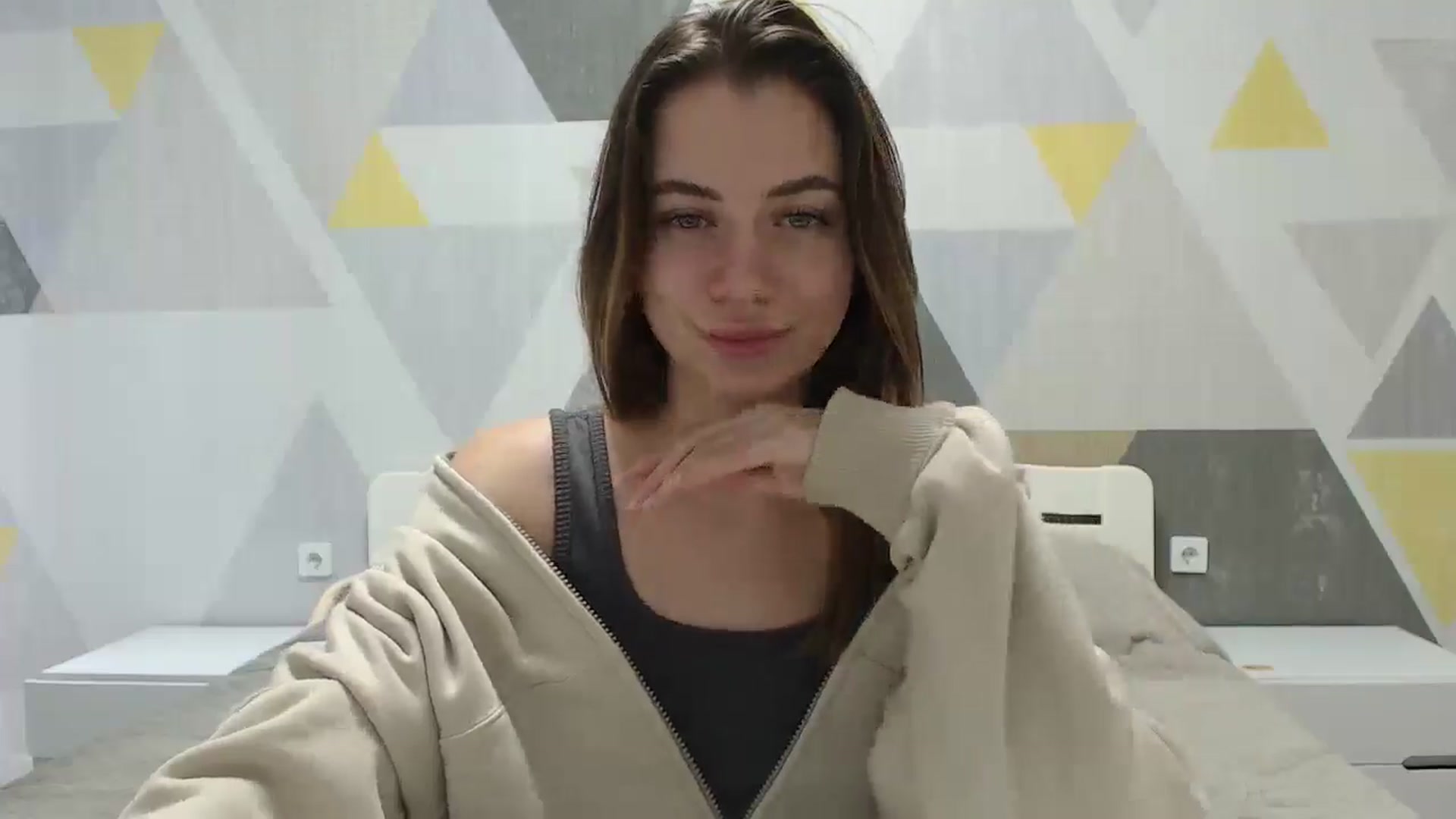 Gallery image thumbnail from Sulfate0's myfreecams stream on, 01/18/2025, 11:15 image 19 of 20