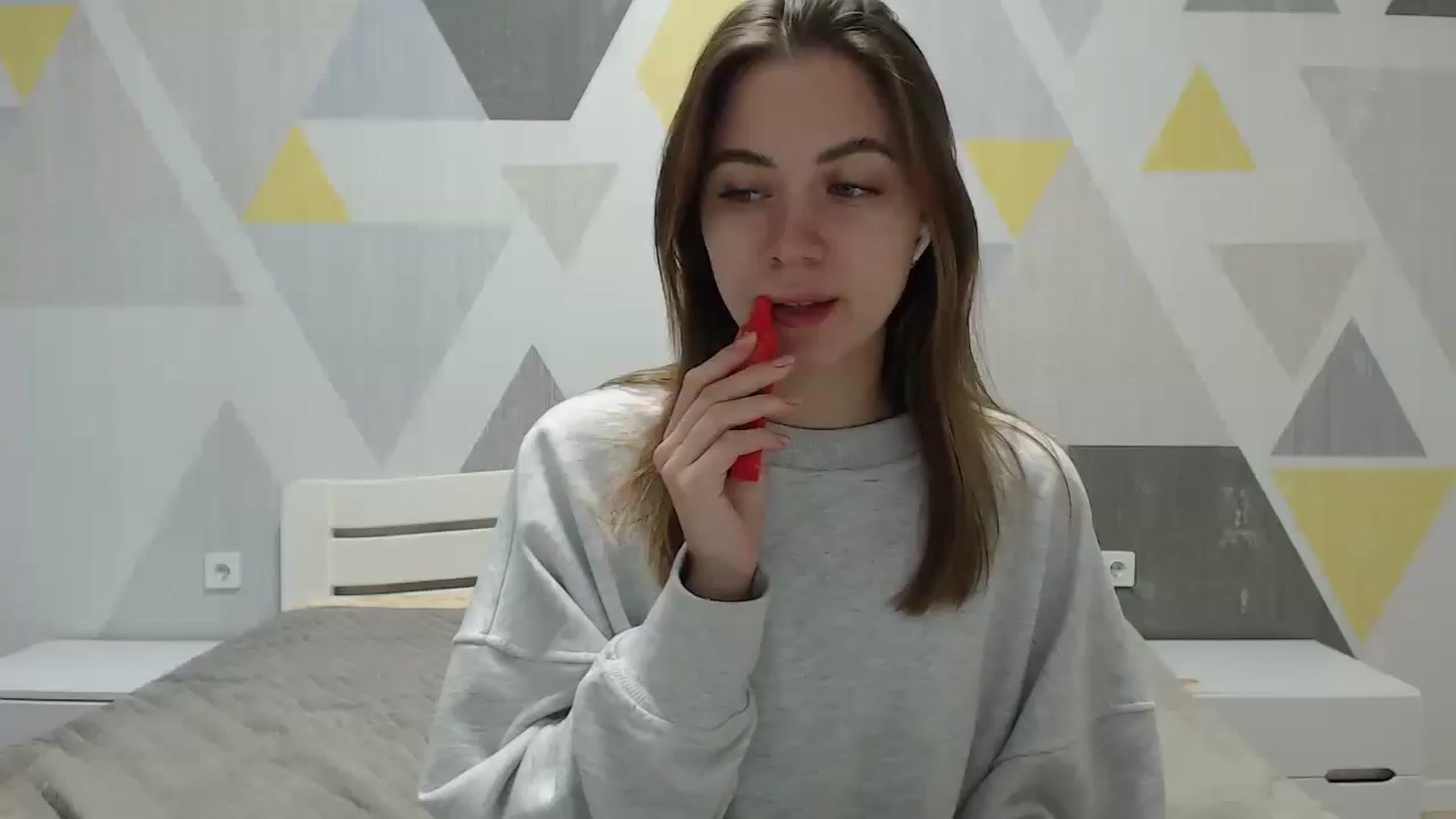 Gallery image thumbnail from Sulfate0's myfreecams stream on, 01/19/2025, 07:47 image 2 of 20