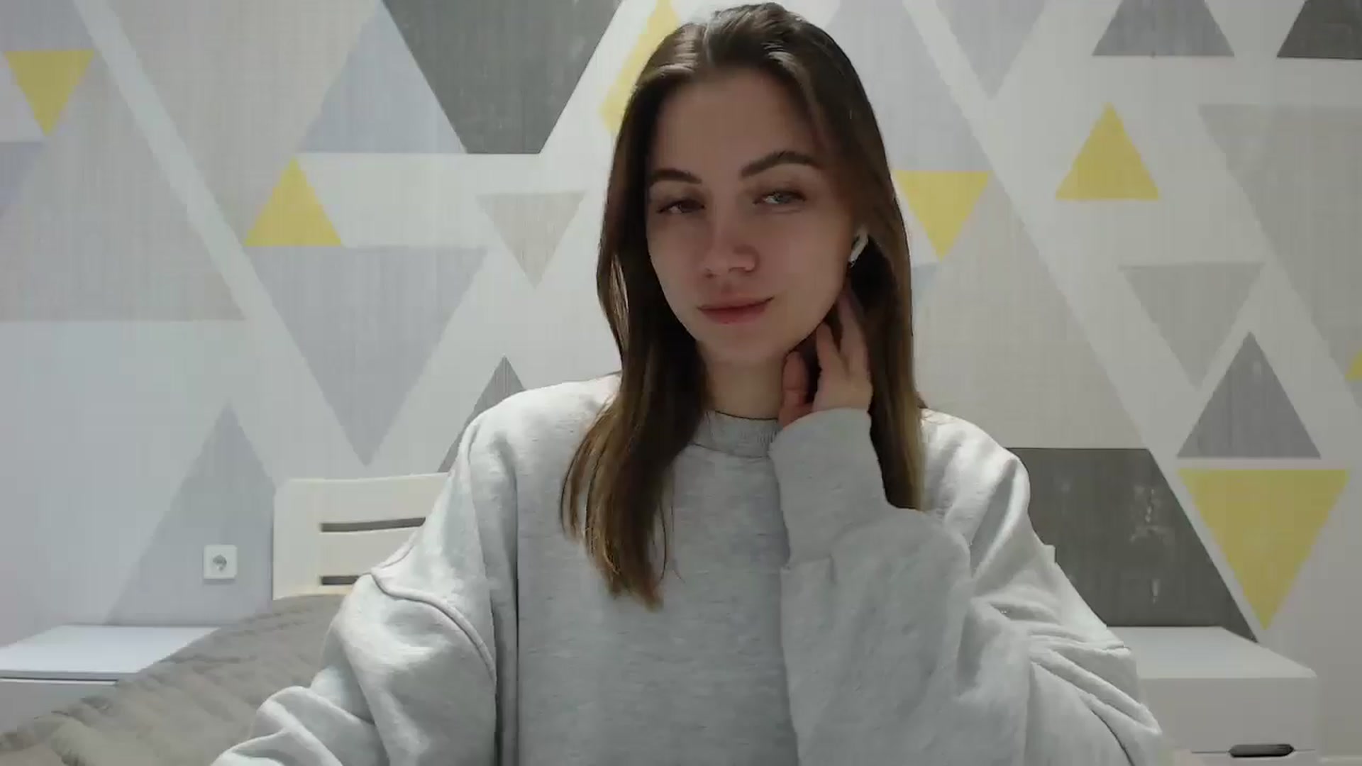 Gallery image thumbnail from Sulfate0's myfreecams stream on, 01/19/2025, 07:47 image 19 of 20