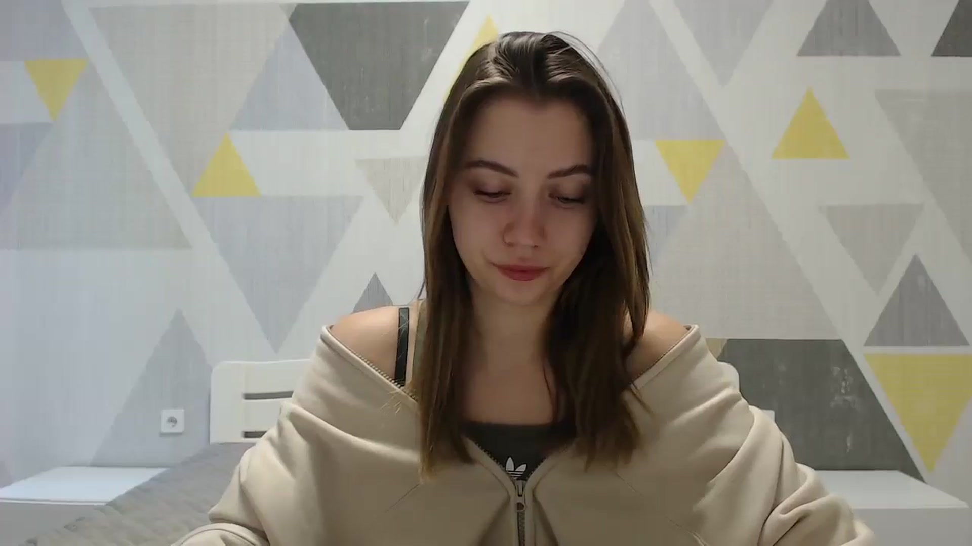 Gallery image thumbnail from Sulfate0's myfreecams stream on, 01/20/2025, 07:43 image 11 of 20