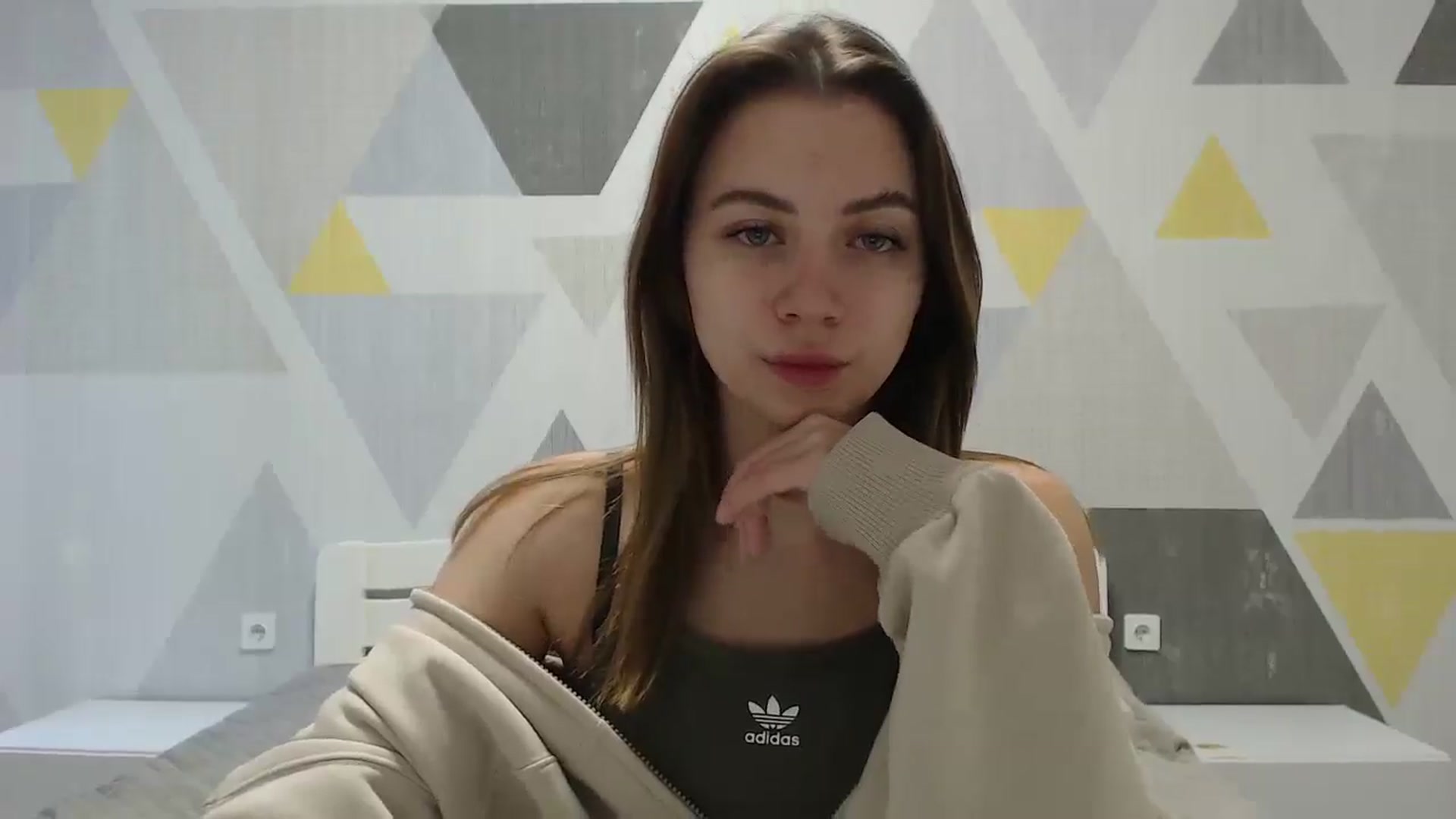 Gallery image thumbnail from Sulfate0's myfreecams stream on, 01/20/2025, 07:43 image 7 of 20