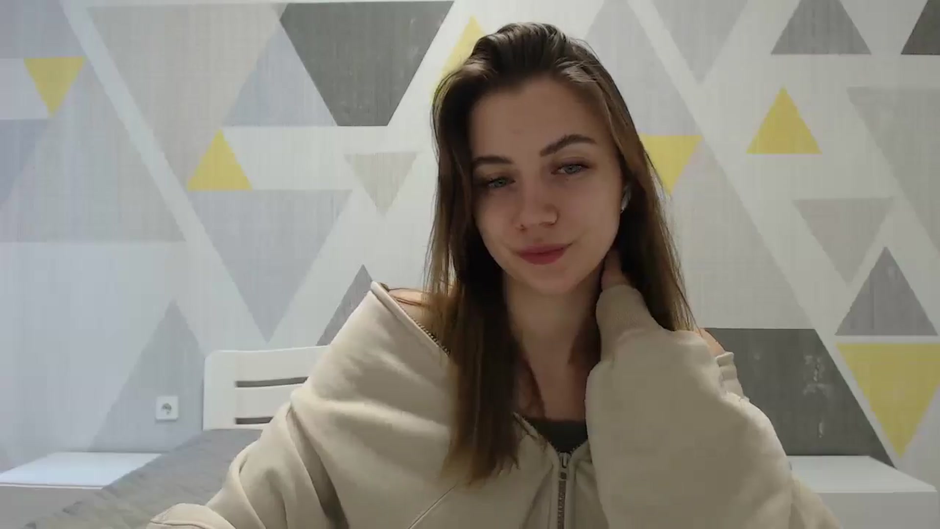 Gallery image thumbnail from Sulfate0's myfreecams stream on, 01/20/2025, 07:43 image 18 of 20