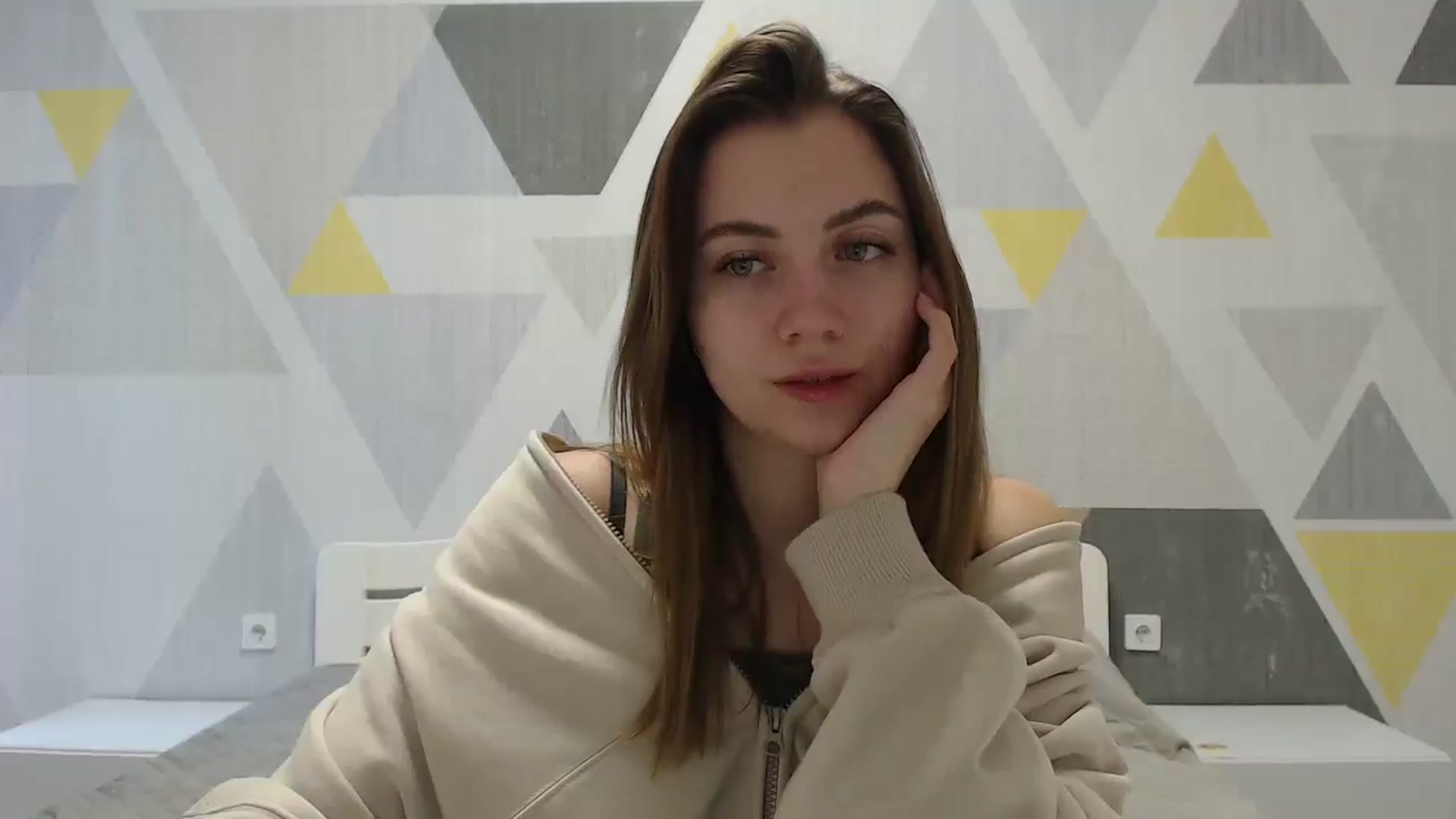 Gallery image thumbnail from Sulfate0's myfreecams stream on, 01/20/2025, 07:43 image 17 of 20