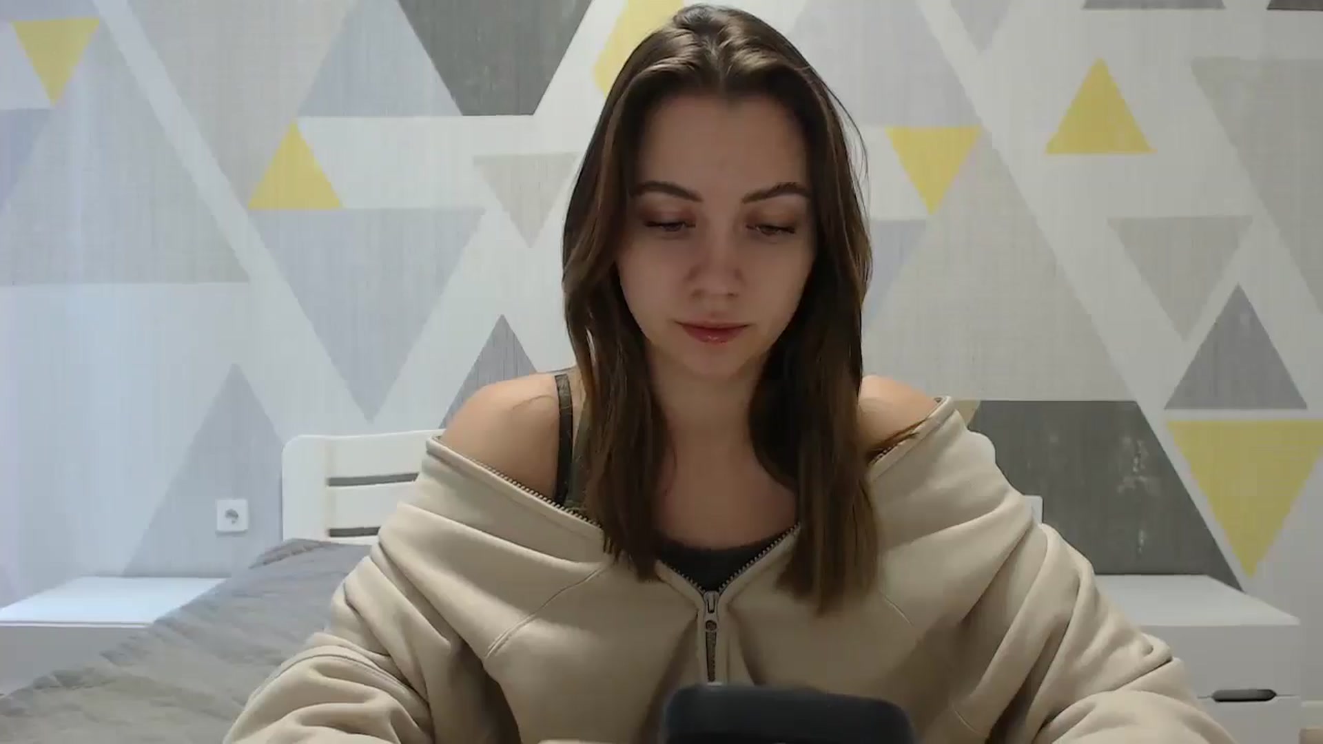 Gallery image thumbnail from Sulfate0's myfreecams stream on, 01/20/2025, 08:45 image 10 of 20
