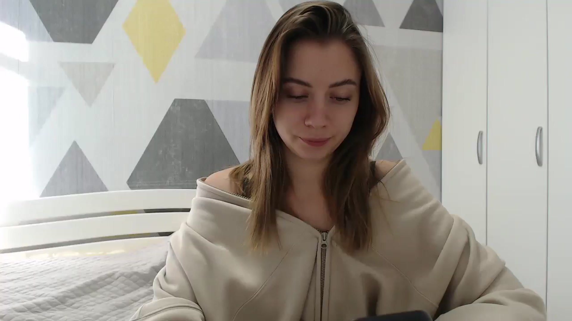 Gallery image thumbnail from Sulfate0's myfreecams stream on, 01/20/2025, 09:43 image 9 of 20