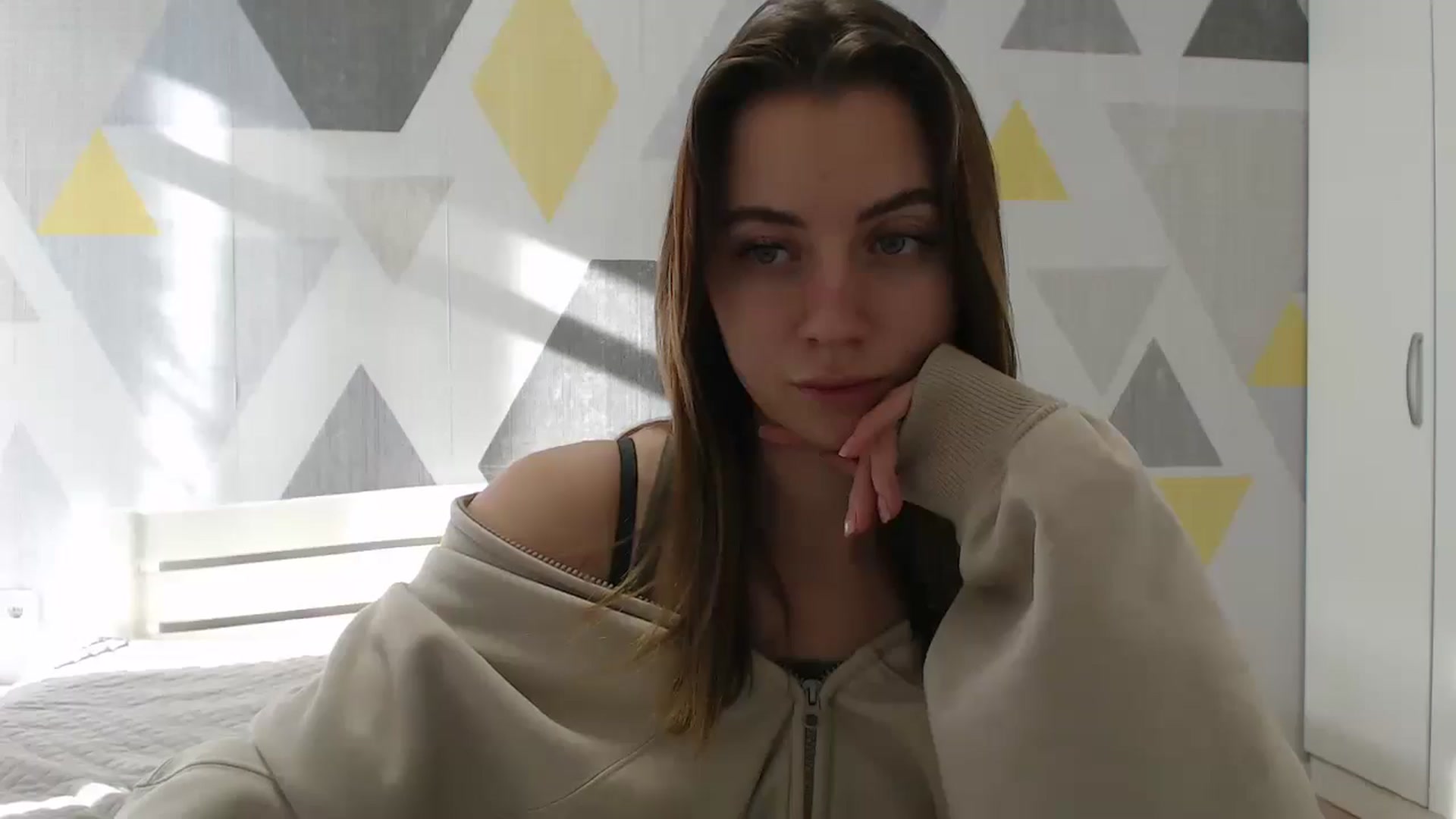 Gallery image thumbnail from Sulfate0's myfreecams stream on, 01/20/2025, 10:24 image 6 of 20