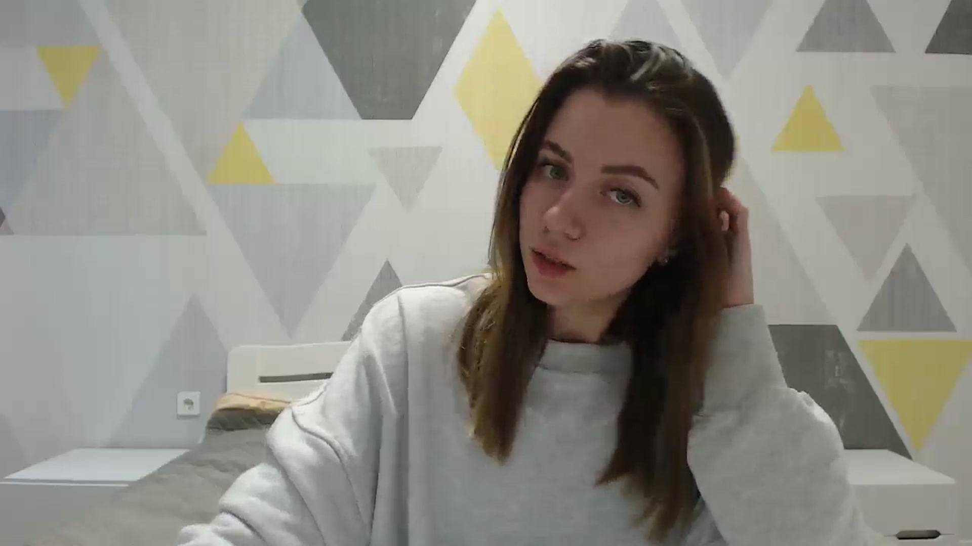 Gallery image thumbnail from Sulfate0's myfreecams stream on, 01/21/2025, 10:16 image 17 of 20