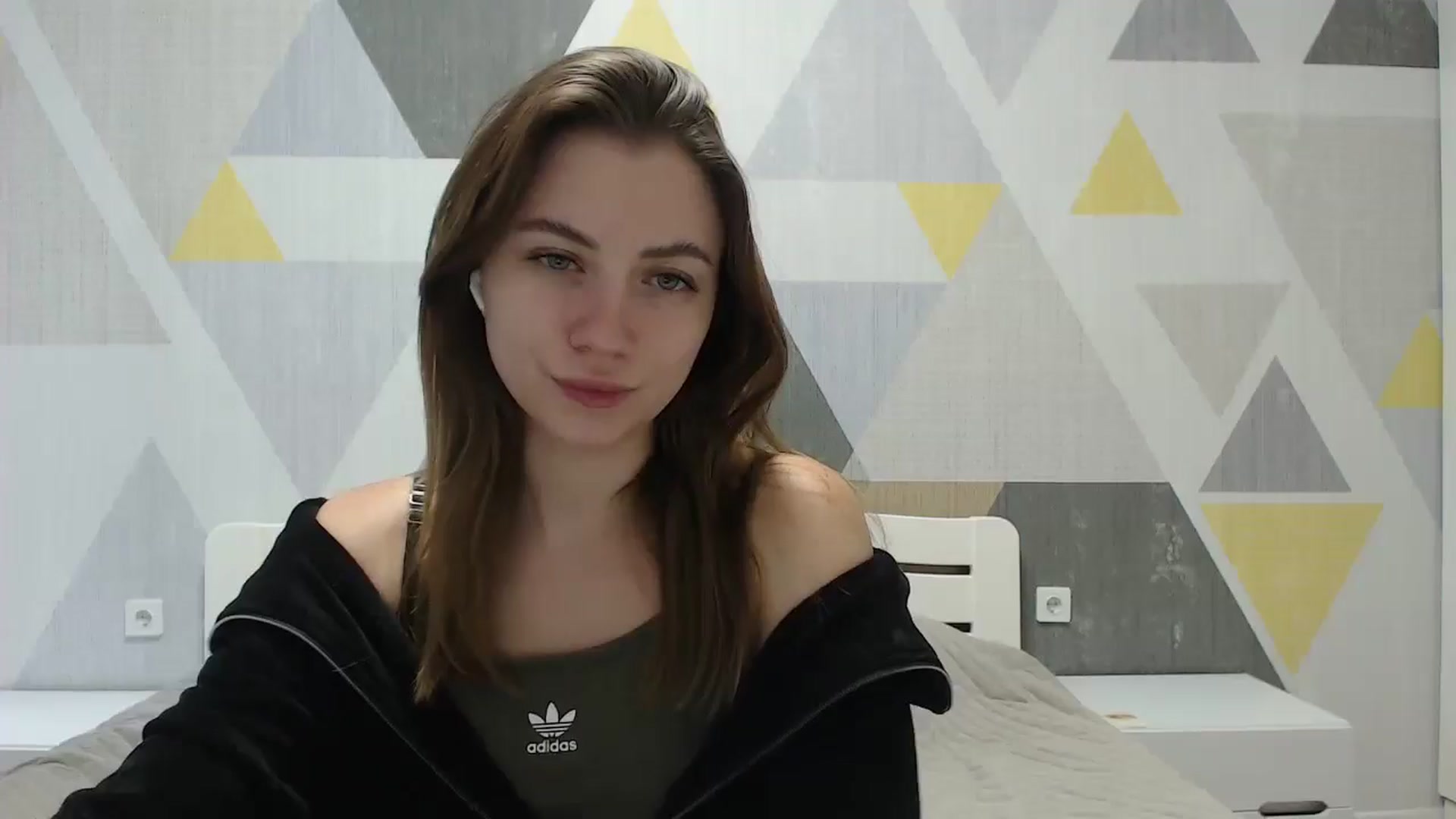Gallery image thumbnail from Sulfate0's myfreecams stream on, 01/24/2025, 10:29 image 2 of 20