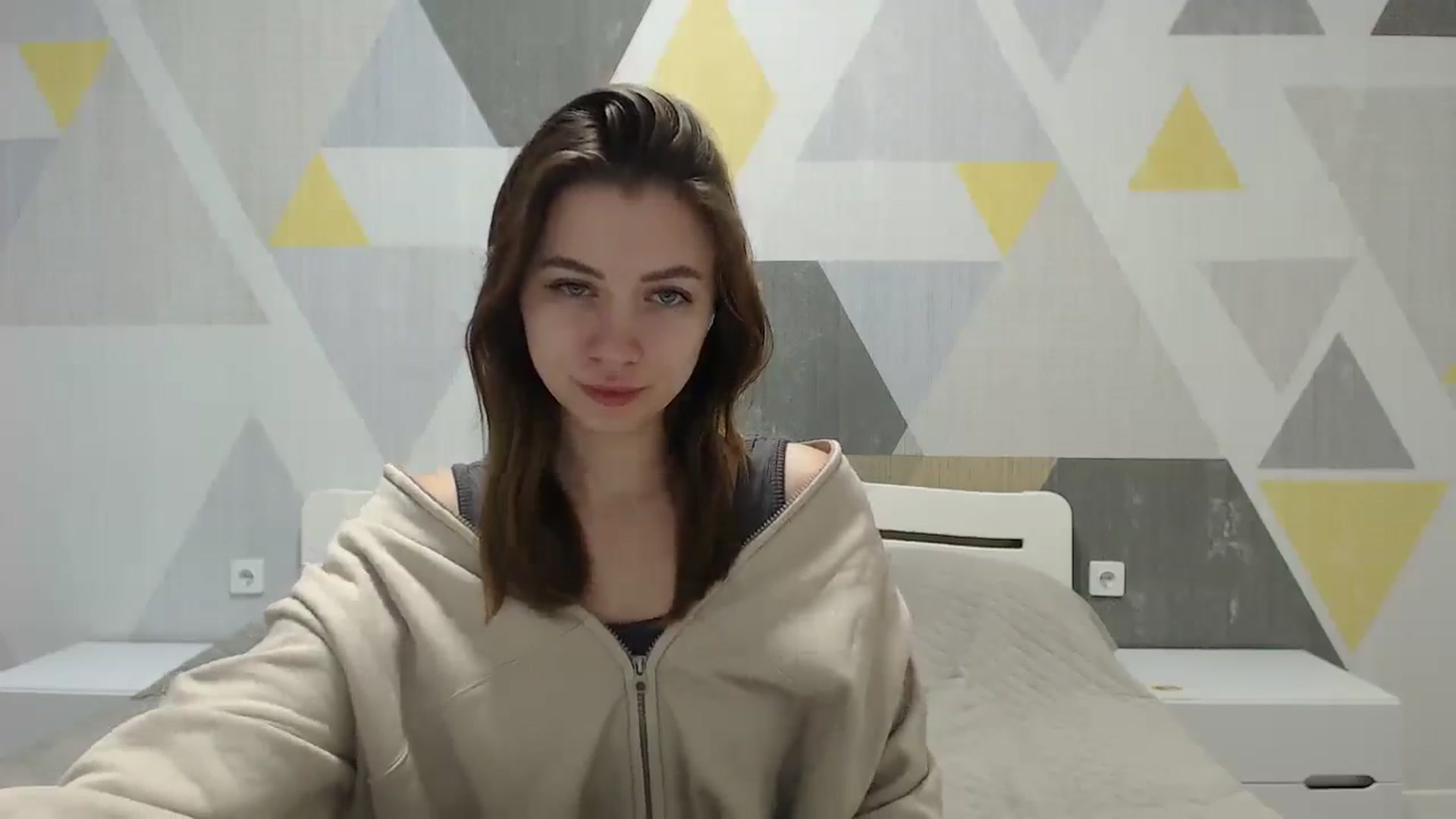 Gallery image thumbnail from Sulfate0's myfreecams stream on, 01/25/2025, 07:26 image 15 of 20