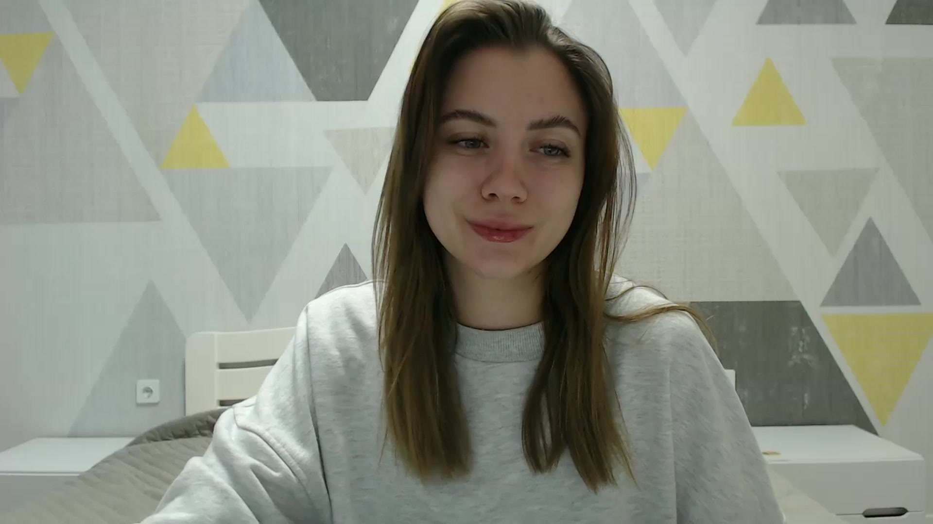 Gallery image thumbnail from Sulfate0's myfreecams stream on, 01/27/2025, 07:36 image 14 of 20