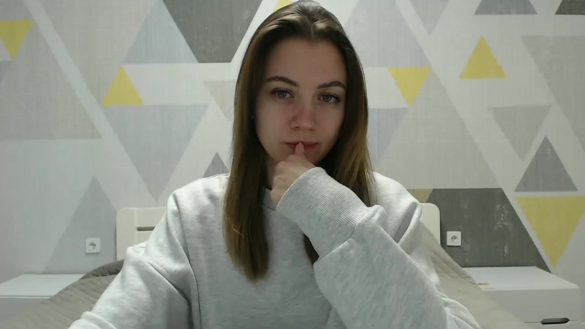 Gallery image thumbnail from Sulfate0's myfreecams stream on, 01/27/2025, 07:36 image 6 of 20