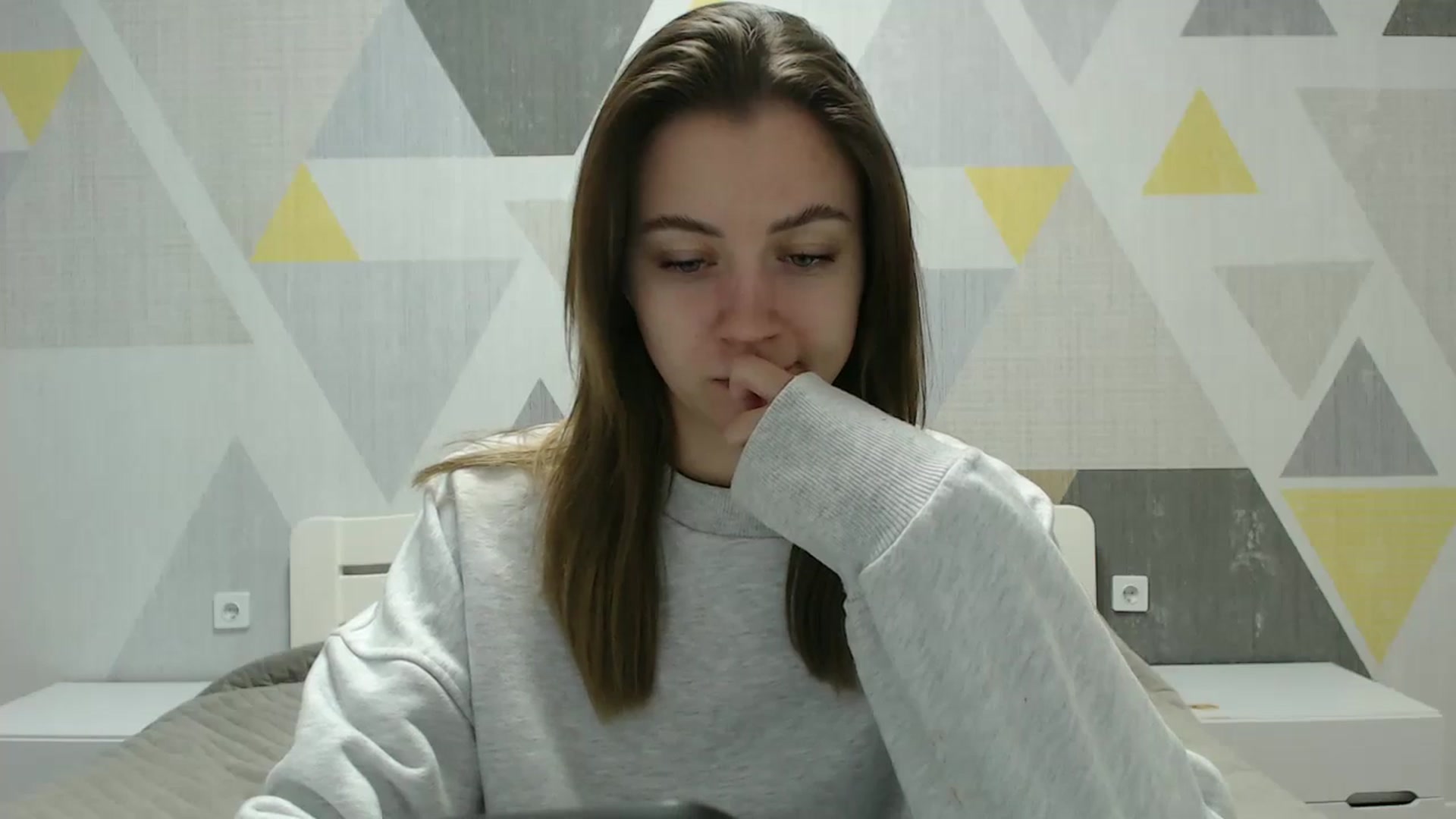 Gallery image thumbnail from Sulfate0's myfreecams stream on, 01/27/2025, 07:36 image 4 of 20