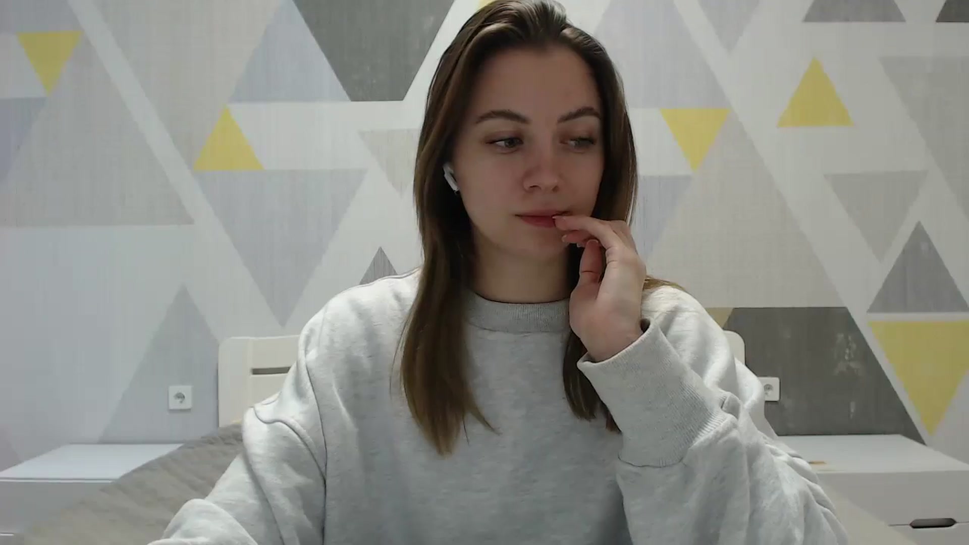 Gallery image thumbnail from Sulfate0's myfreecams stream on, 01/27/2025, 10:54 image 12 of 20